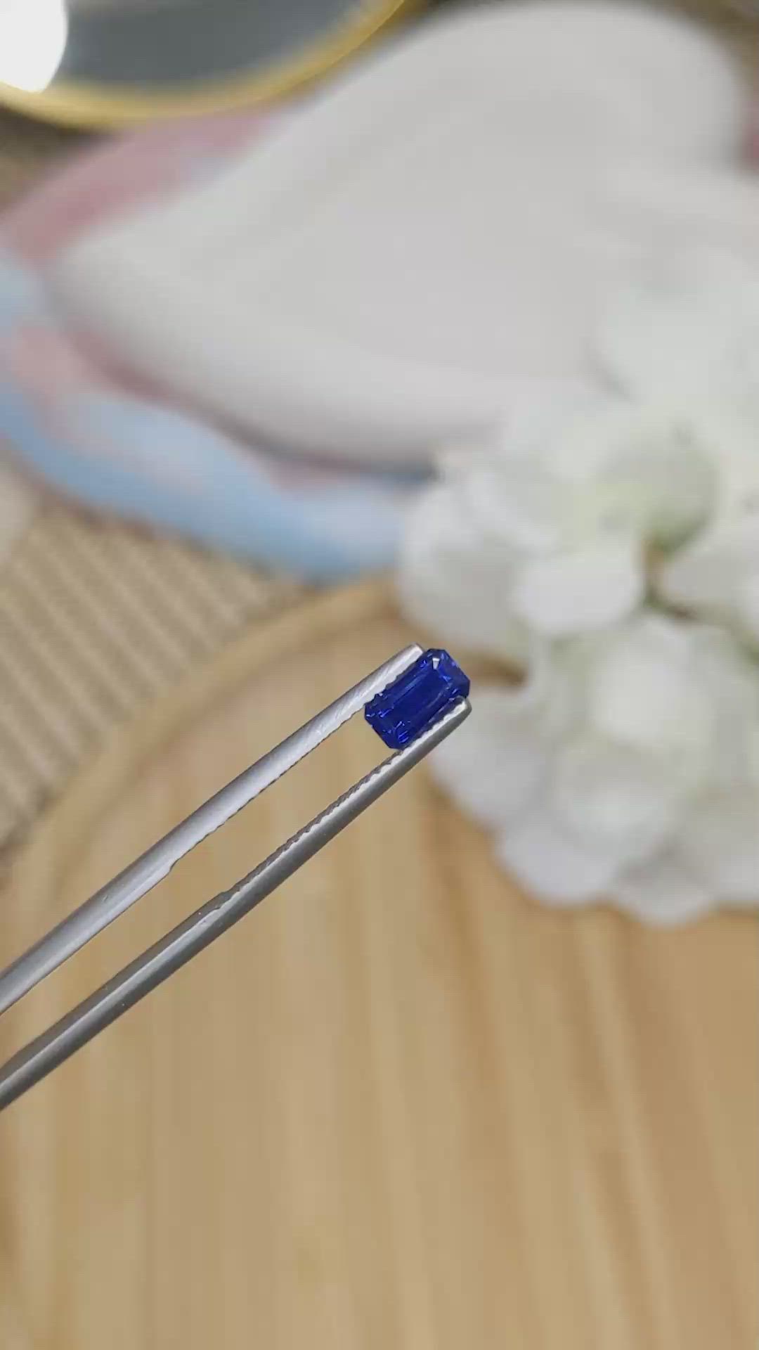 0.94 Ct. Blue Sapphire from Ceylon (Sri Lanka) Size Video