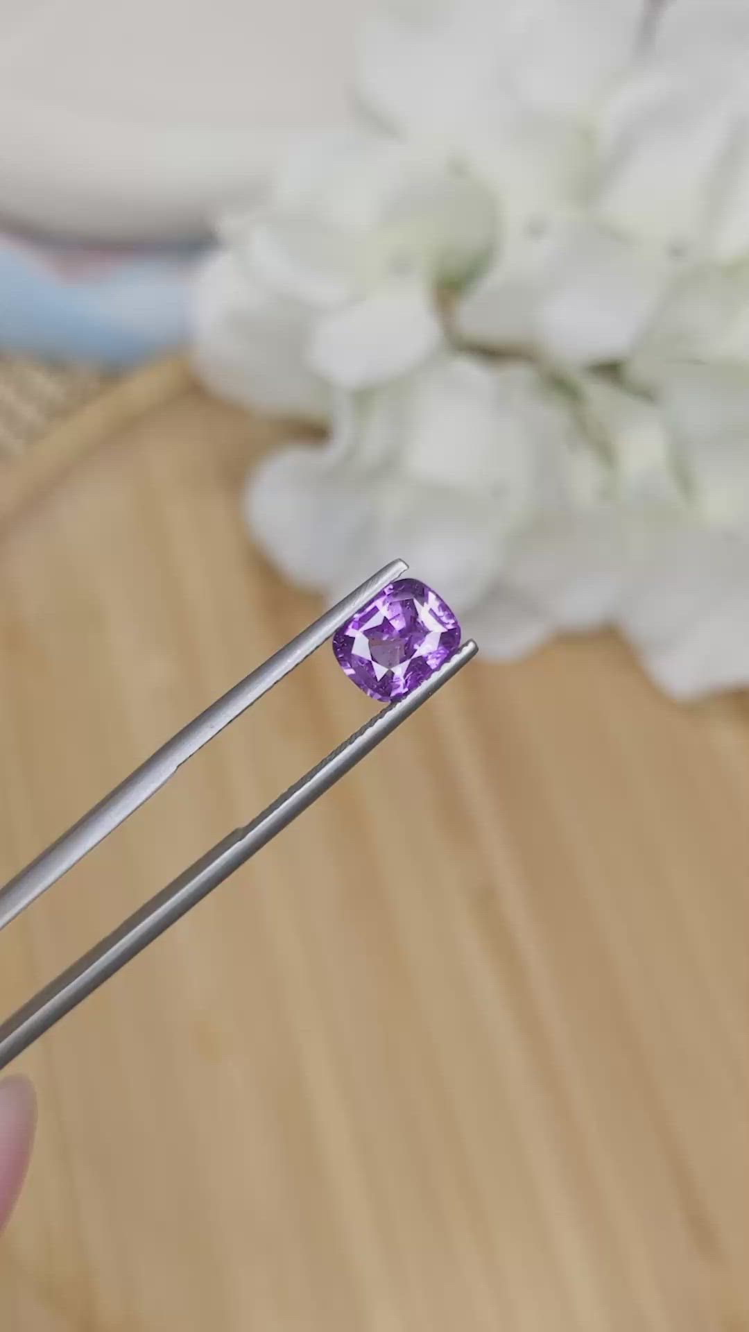 1.77 Ct. Pinkish Purple Sapphire from Ceylon (Sri Lanka) Size Video