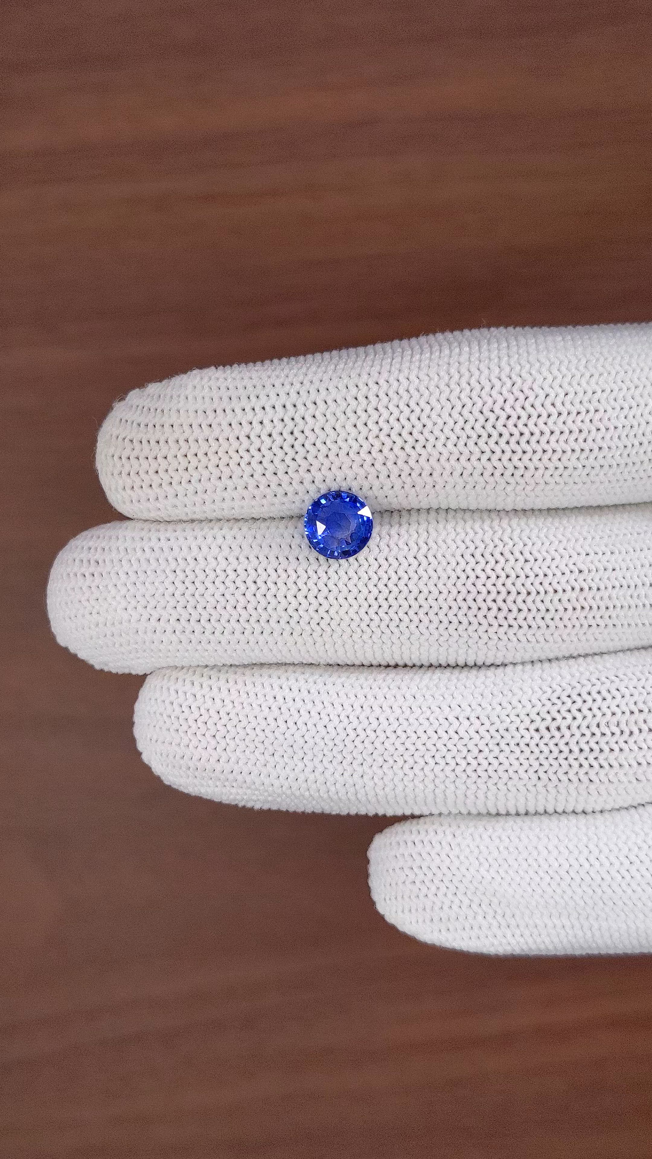 1.82 Ct. Blue Sapphire from Ceylon (Sri Lanka) Size Video