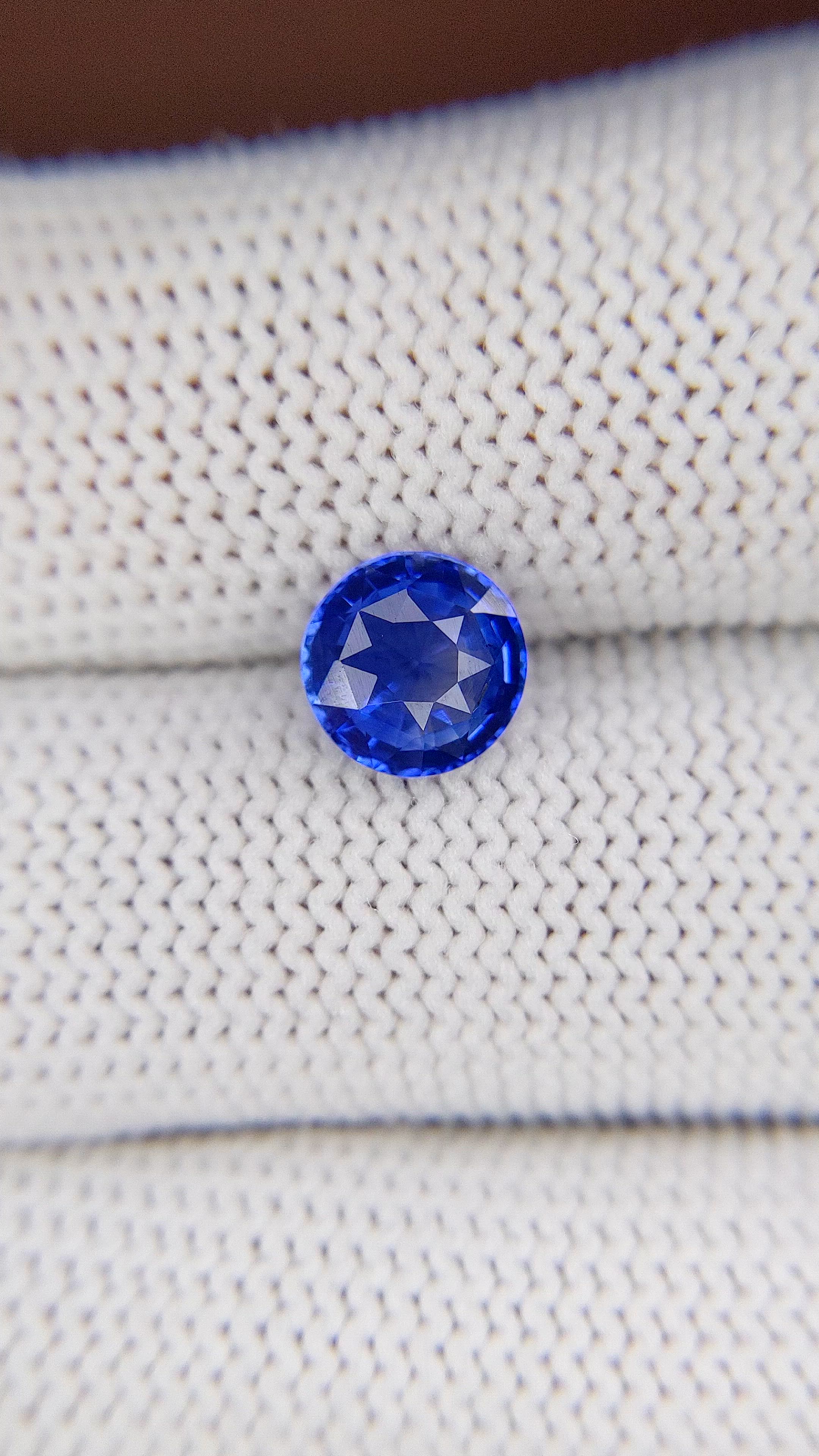 1.82 Ct. Blue Sapphire from Ceylon (Sri Lanka) Size Video