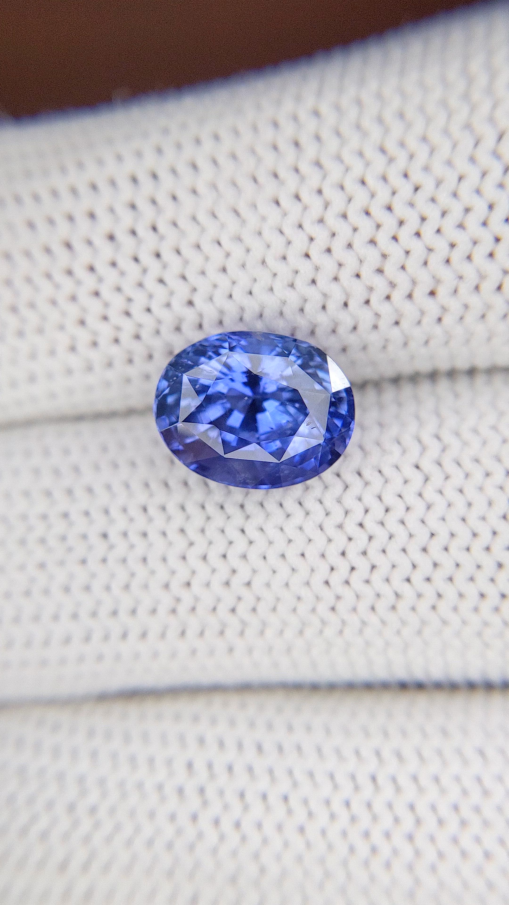 5.12 Ct. Purplish Blue Sapphire from Ceylon (Sri Lanka) Size Video