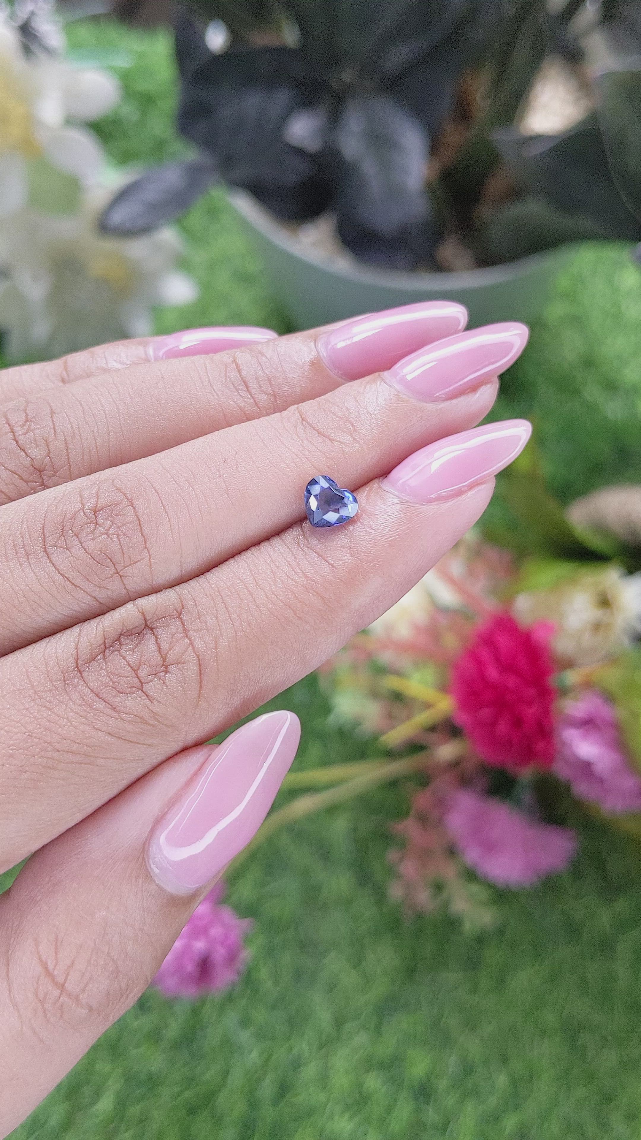 1.05 Ct. Blue Sapphire from Ceylon (Sri Lanka) Size Video