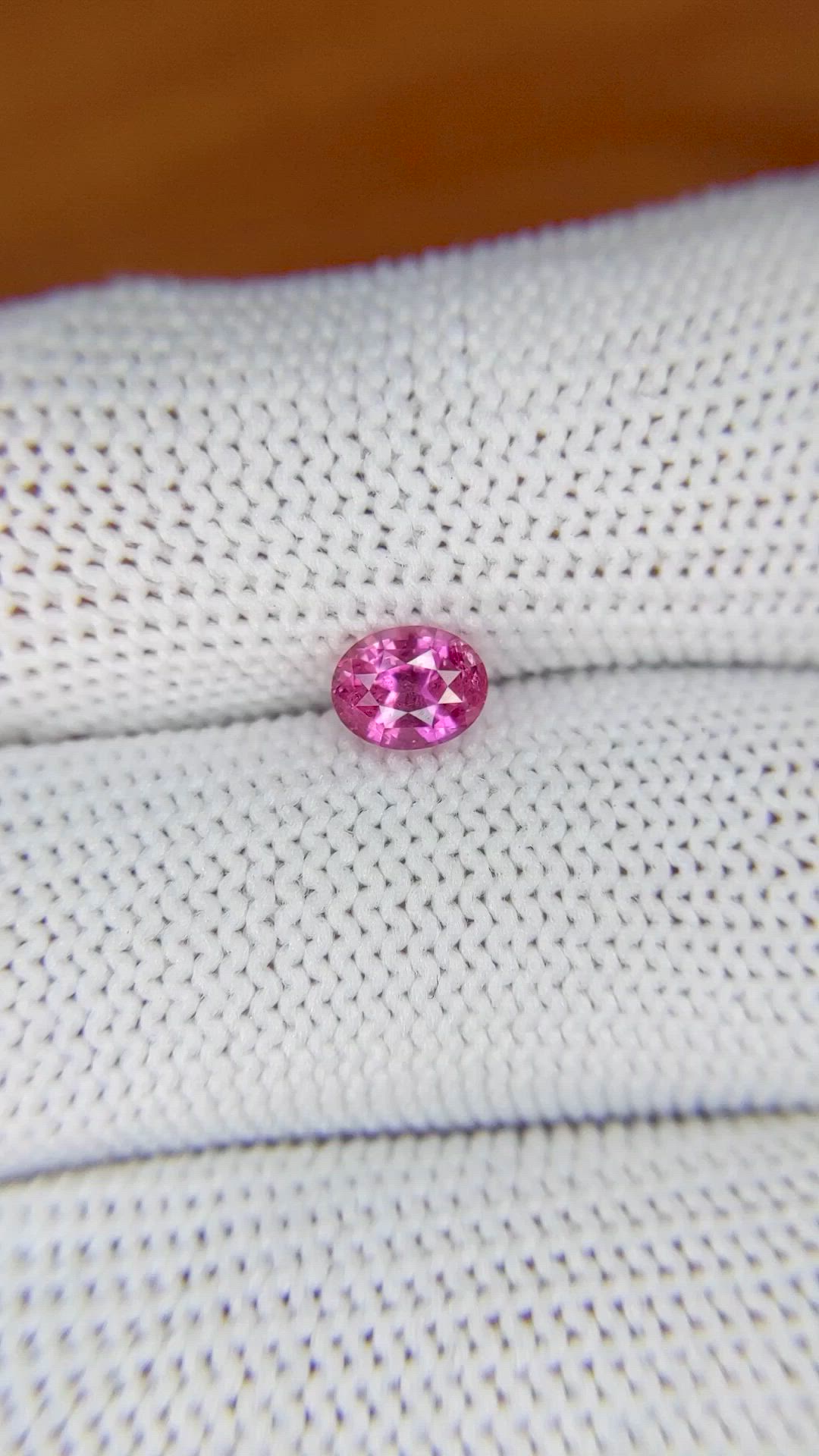 0.99 Ct. Purplish Pink Sapphire from Ceylon (Sri Lanka) Size Video