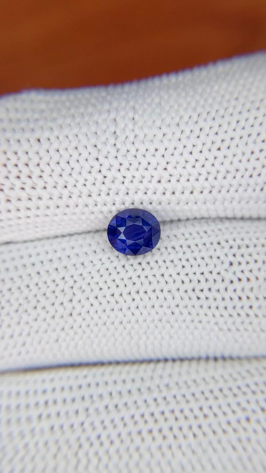 1.15 Ct. Blue Sapphire from Ceylon (Sri Lanka) Size Video