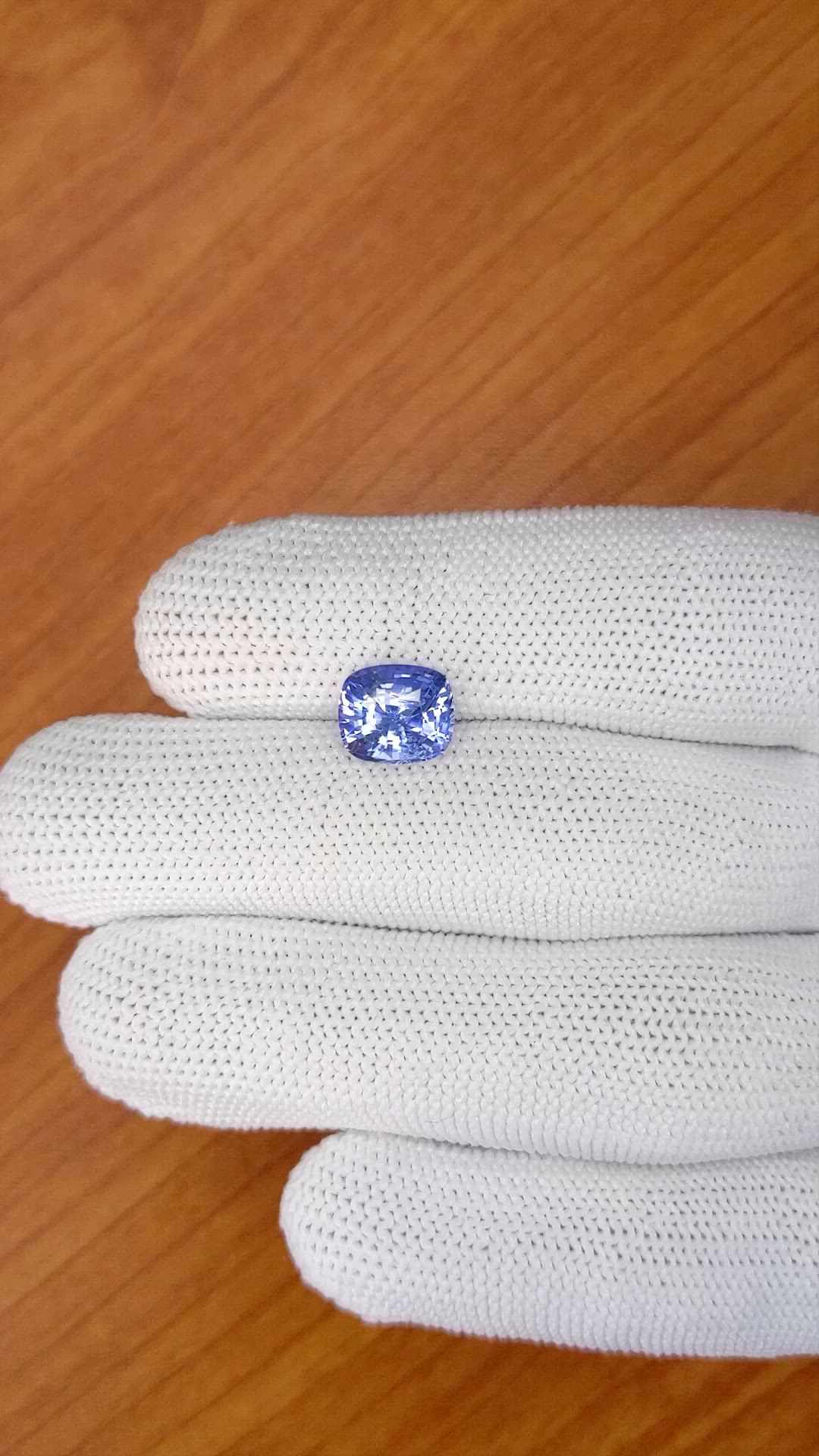 3.04 Ct. Blue Sapphire from Ceylon (Sri Lanka) Size Video