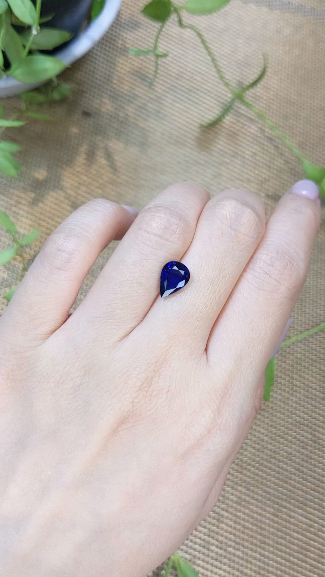2.63 Ct. Blue Sapphire from Ceylon (Sri Lanka) Size Video