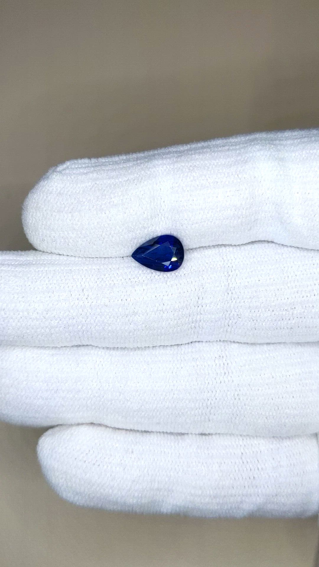 1.74 Ct. Blue Sapphire from Ceylon (Sri Lanka) Size Video