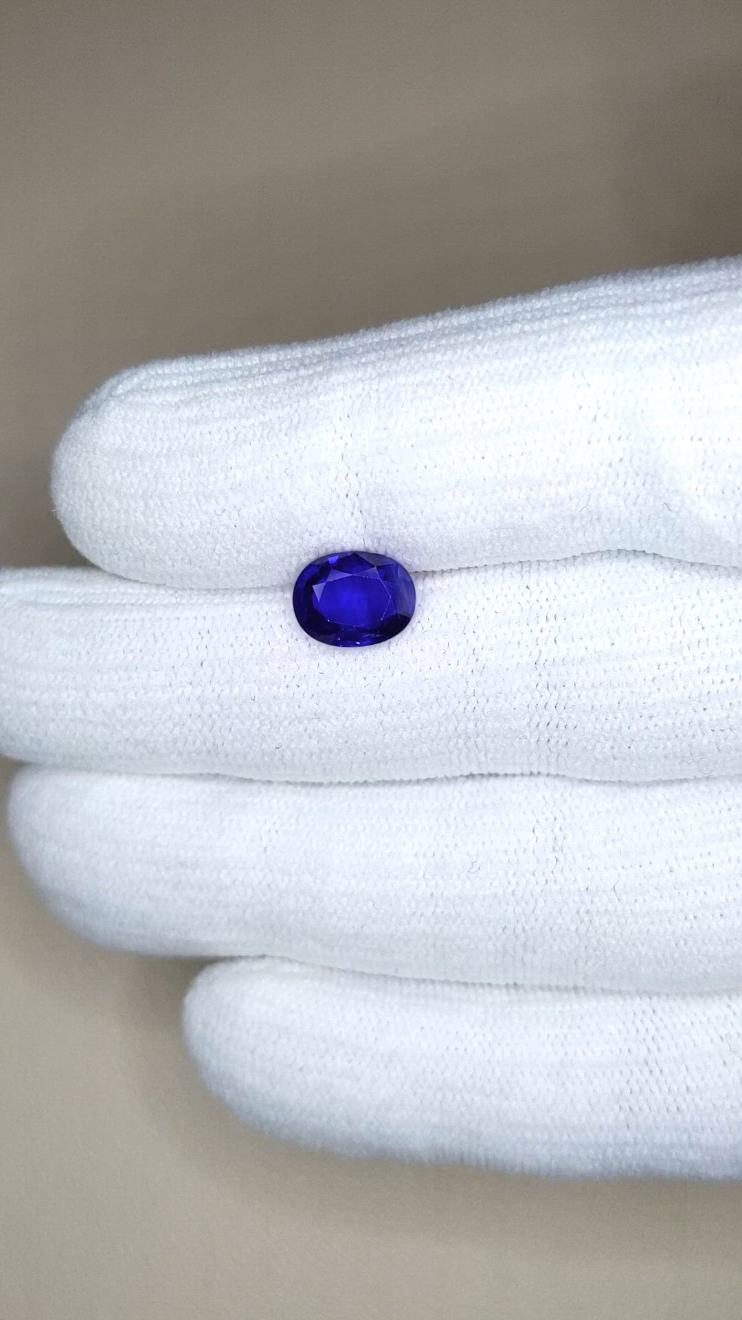 2.21 Ct. Blue Sapphire from Ceylon (Sri Lanka) Size Video