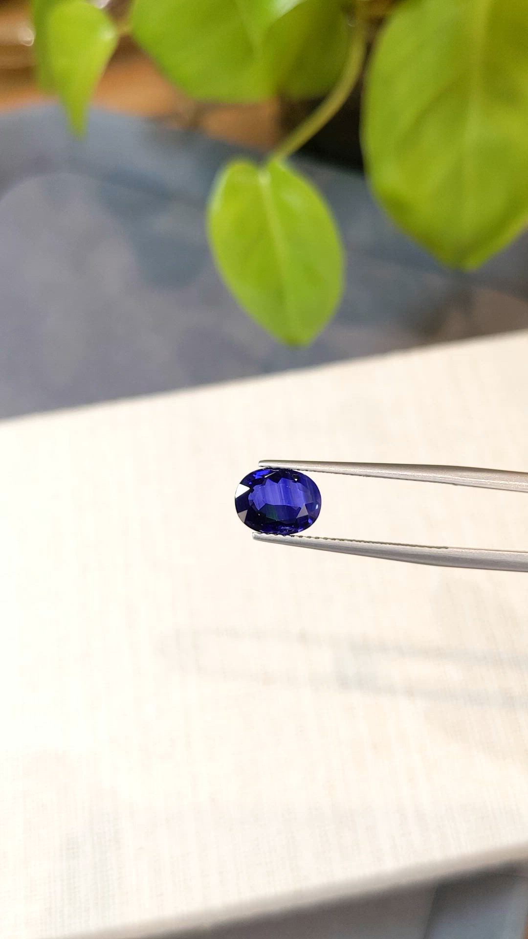 2.21 Ct. Blue Sapphire from Ceylon (Sri Lanka) Size Video