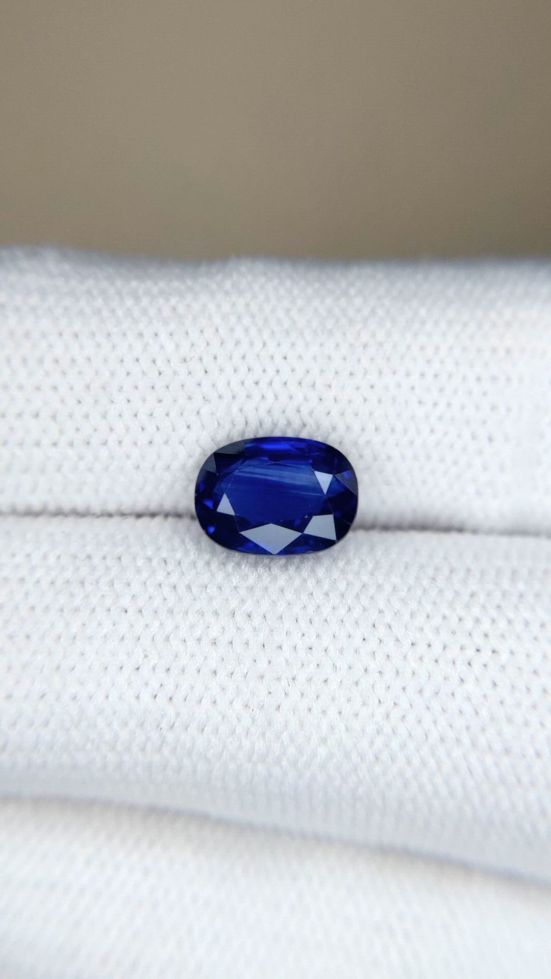 2.38 Ct. Blue Sapphire from Ceylon (Sri Lanka) Size Video