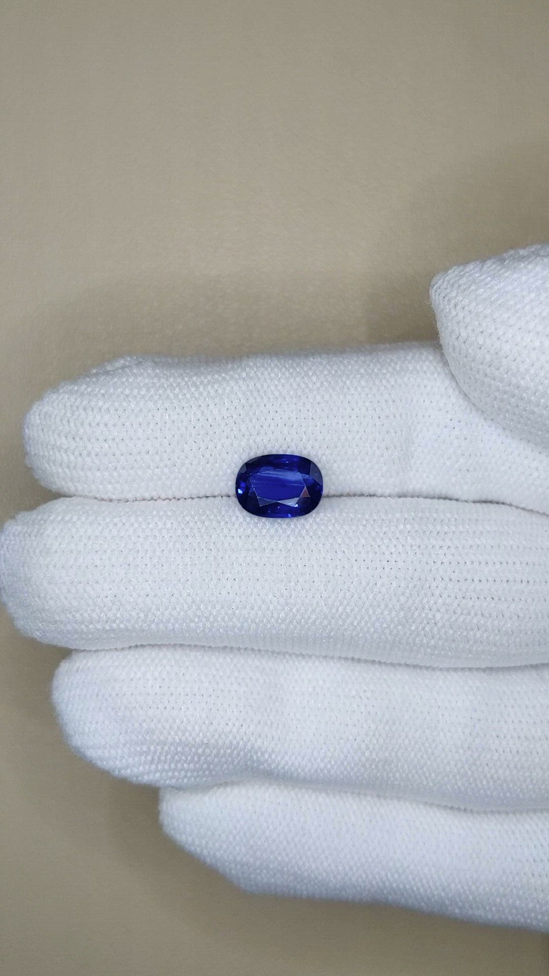 2.38 Ct. Blue Sapphire from Ceylon (Sri Lanka) Size Video