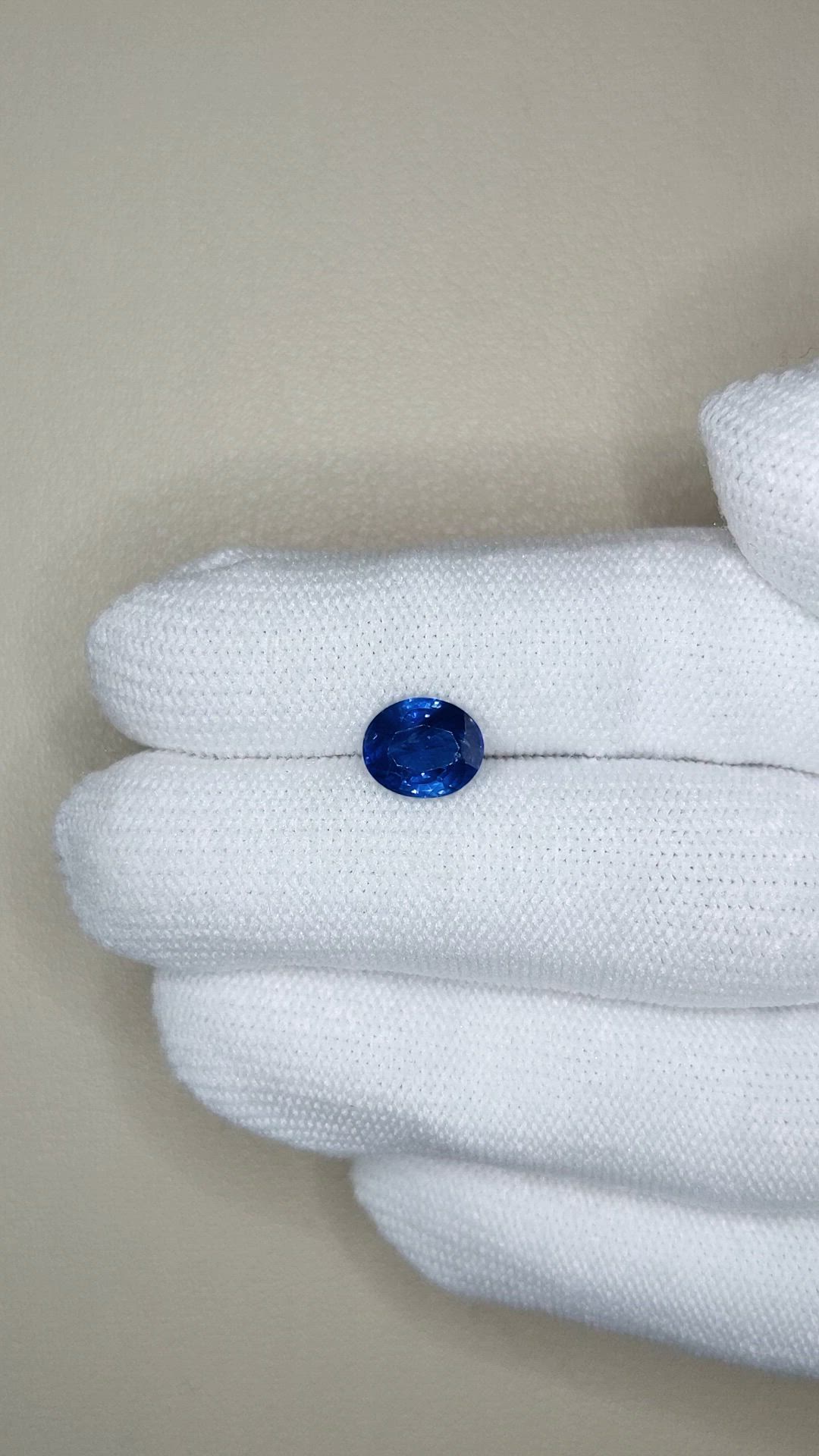 2.43 Ct. Blue Sapphire from Ceylon (Sri Lanka) Size Video