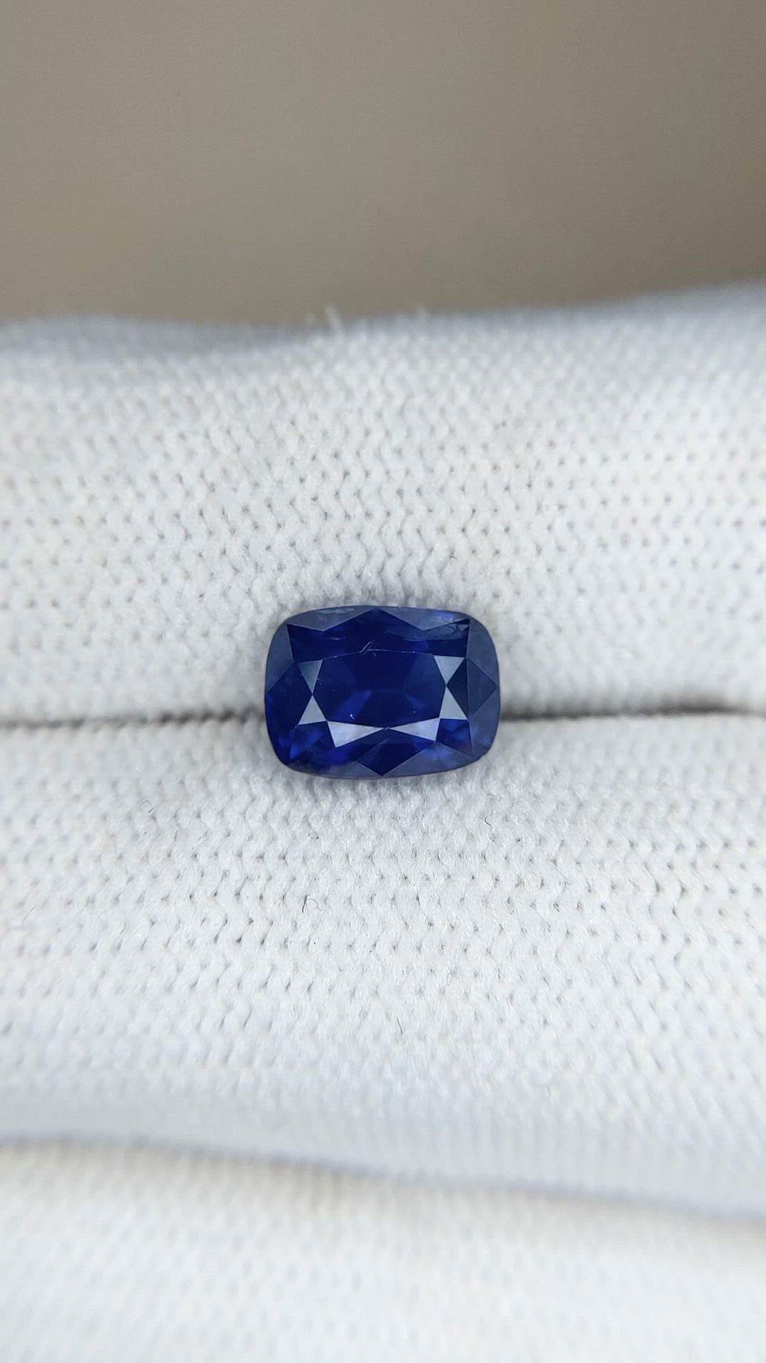2.42 Ct. Blue Sapphire from Ceylon (Sri Lanka) Size Video