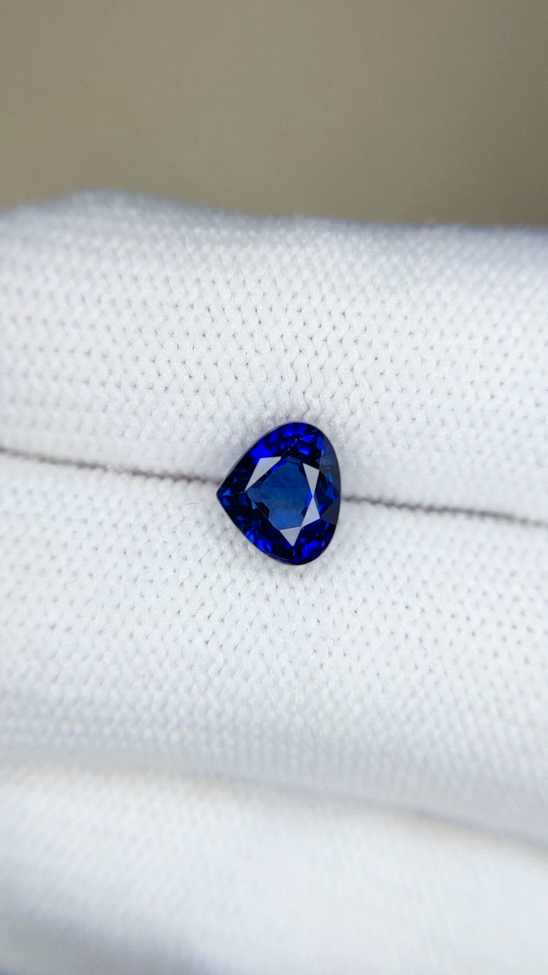 1.96 Ct. Blue Sapphire from Ceylon (Sri Lanka) Size Video