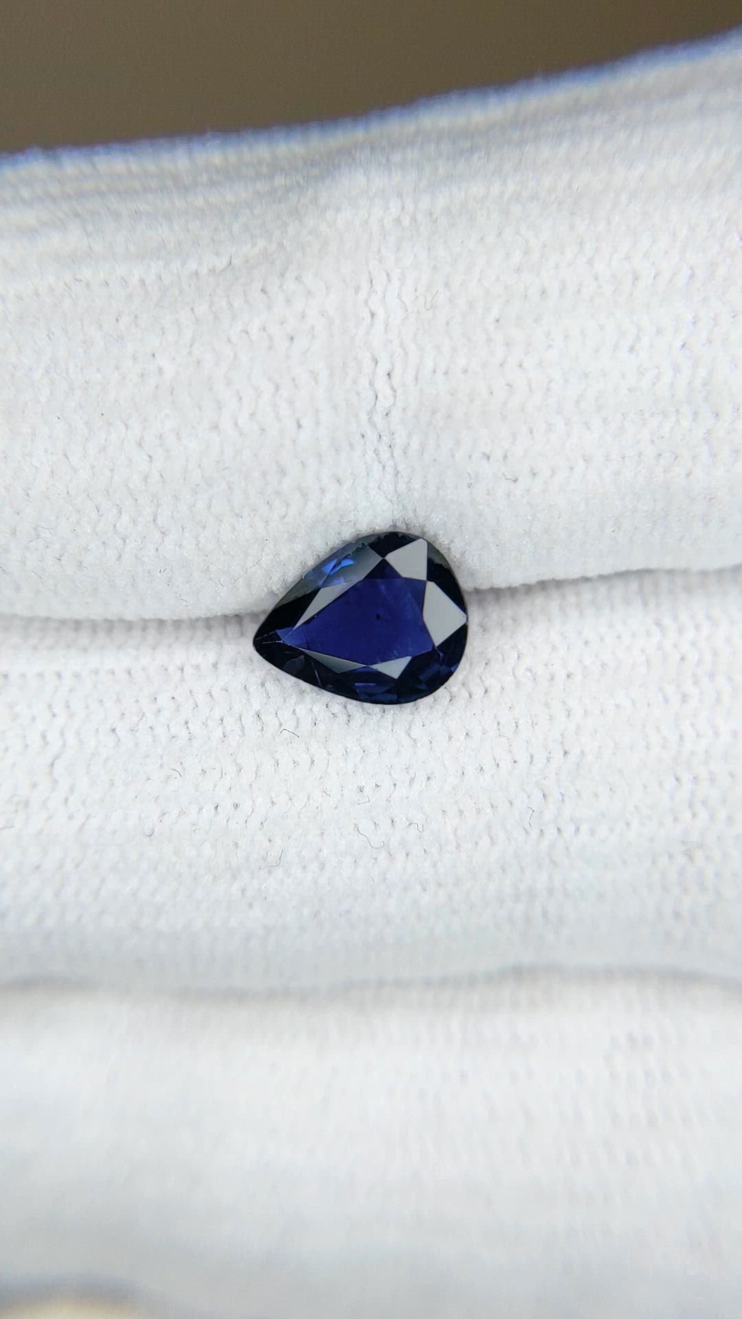 1.33 Ct. Blue Sapphire from Ceylon (Sri Lanka) Size Video