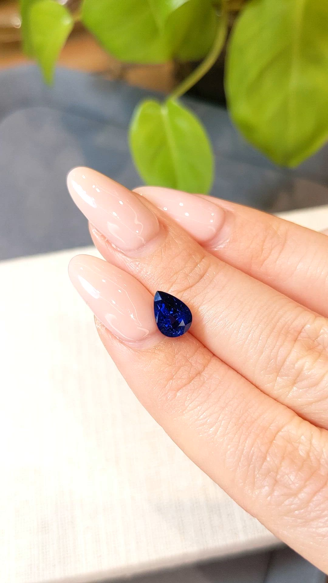 2.00 Ct. Blue Sapphire from Ceylon (Sri Lanka) Size Video