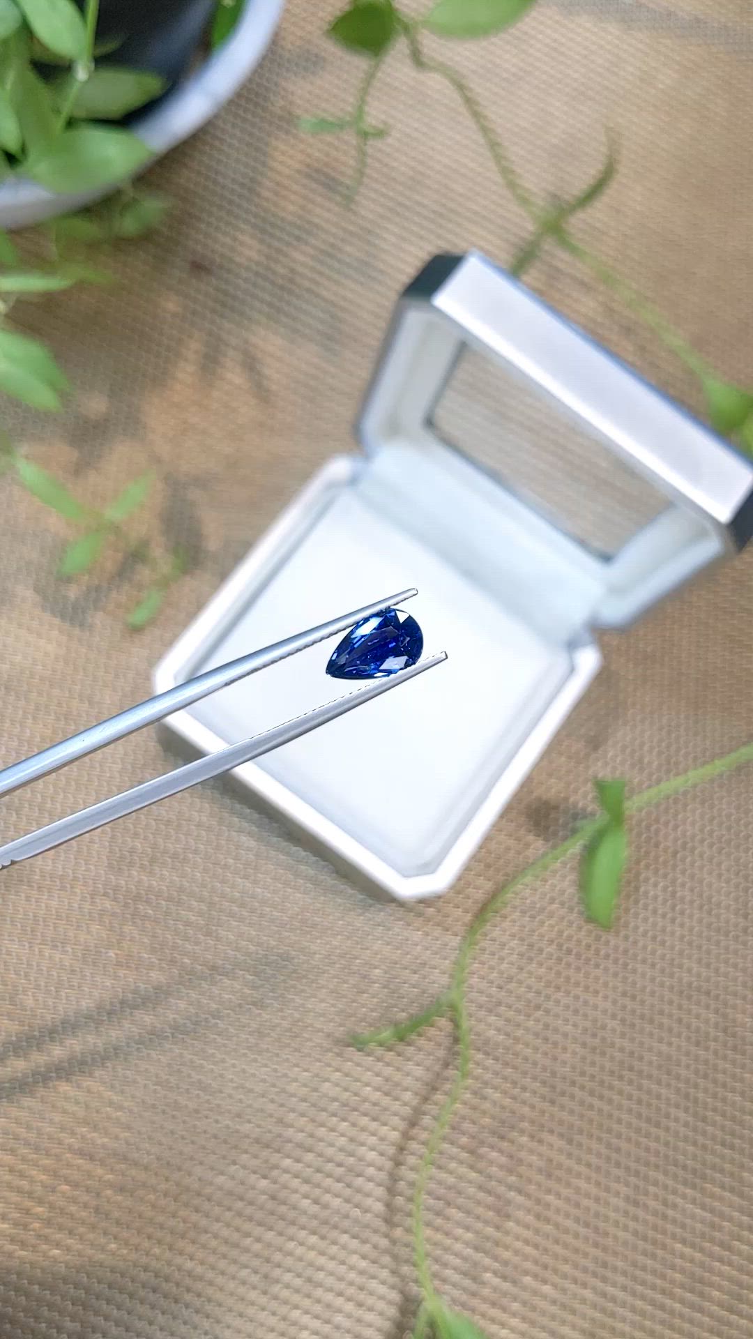 2.15 Ct. Blue Sapphire from Ceylon (Sri Lanka) Size Video