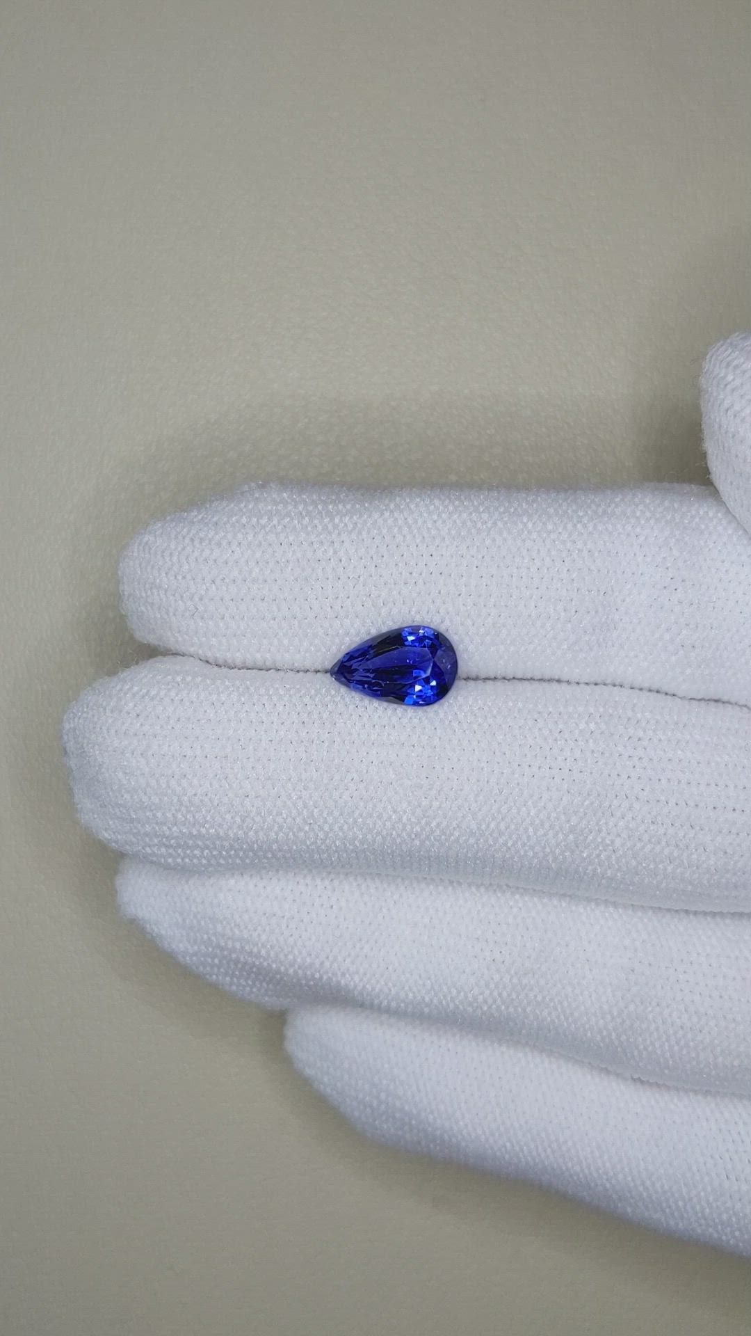 2.15 Ct. Blue Sapphire from Ceylon (Sri Lanka) Size Video