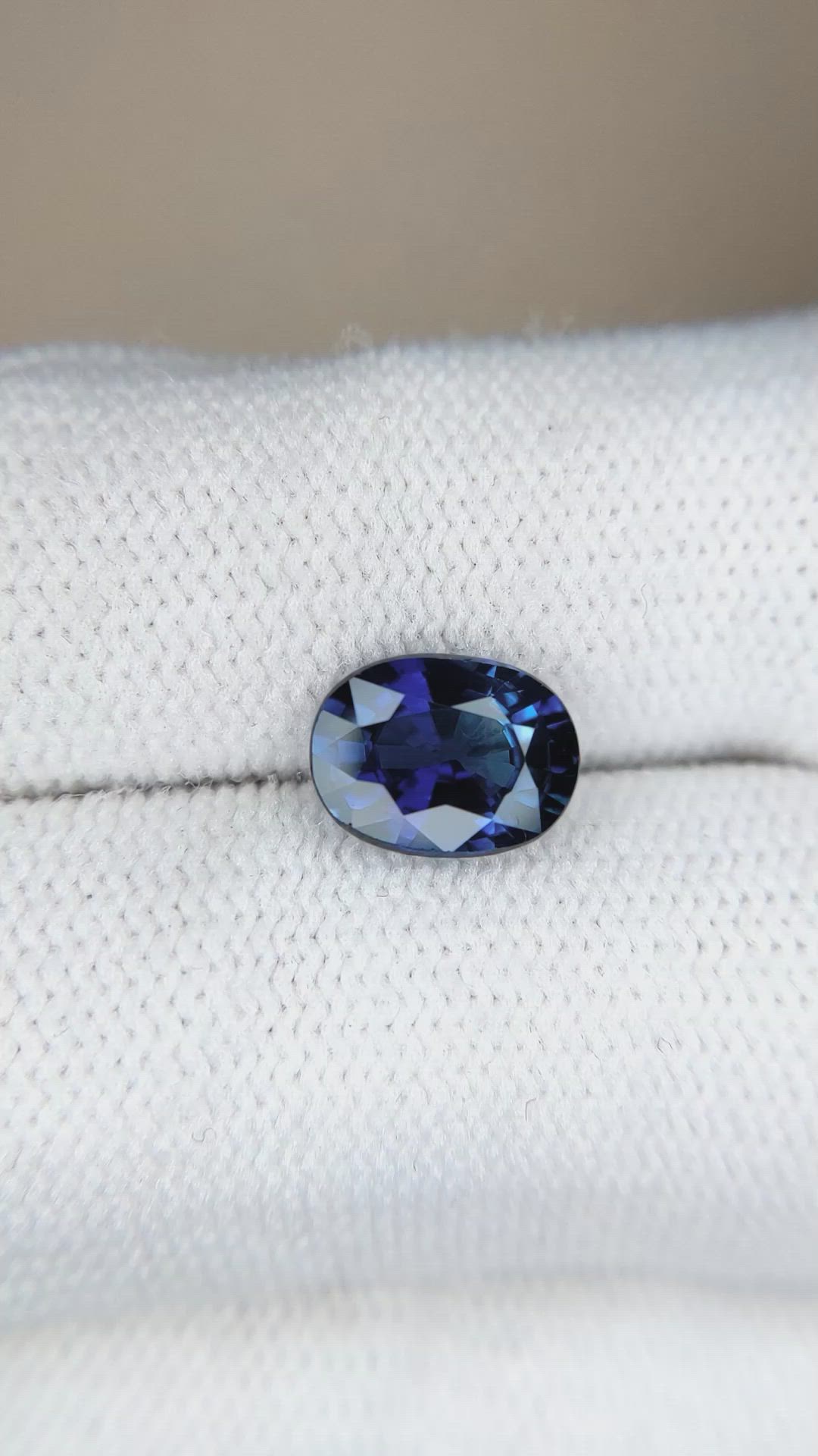 2.30 Ct. Blue Sapphire from Ceylon (Sri Lanka) Size Video