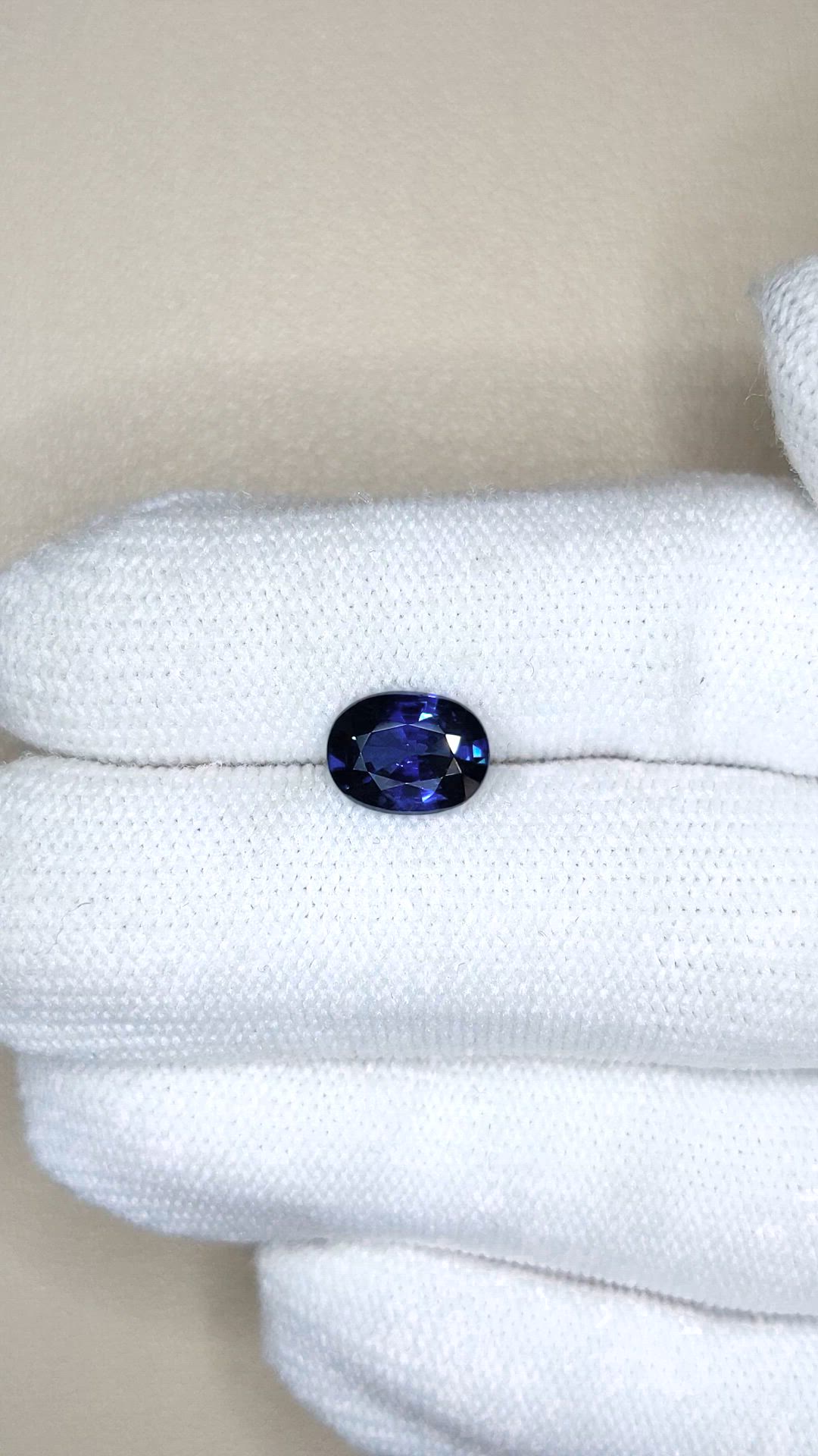2.30 Ct. Blue Sapphire from Ceylon (Sri Lanka) Size Video