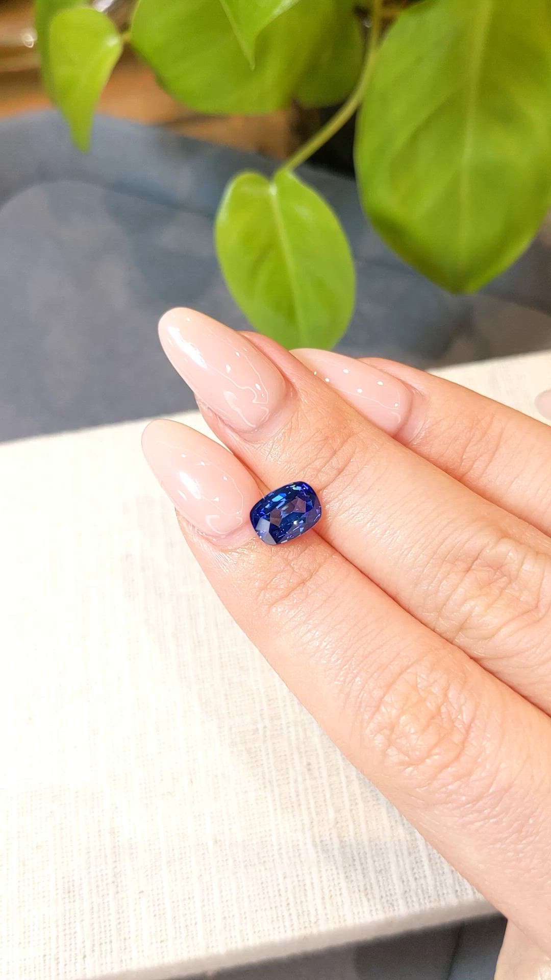 2.14 Ct. Blue Sapphire from Ceylon (Sri Lanka) Size Video