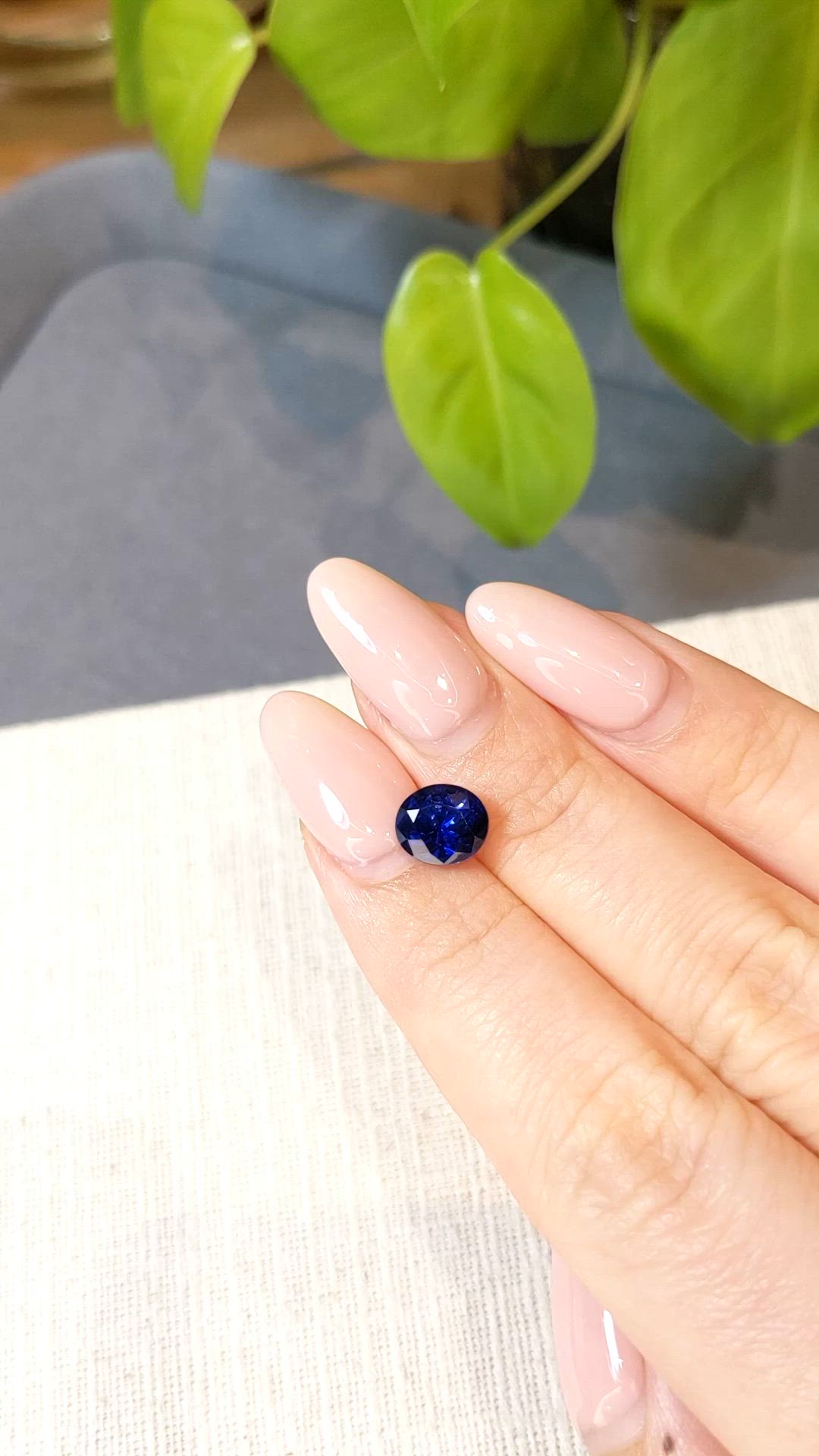 2.35 Ct. Blue Sapphire from Ceylon (Sri Lanka) Size Video