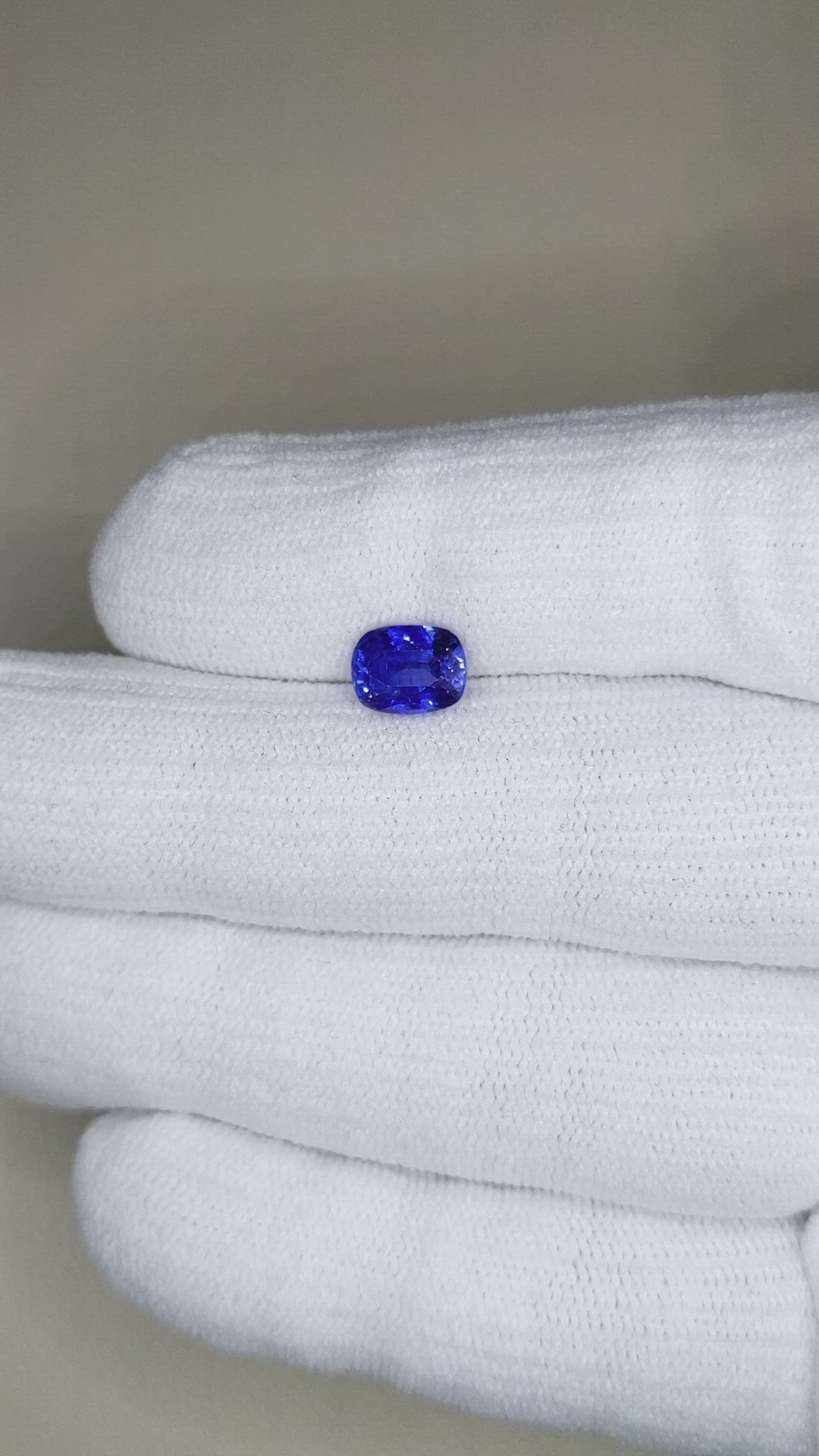 2.12 Ct. Blue Sapphire from Ceylon (Sri Lanka) Size Video