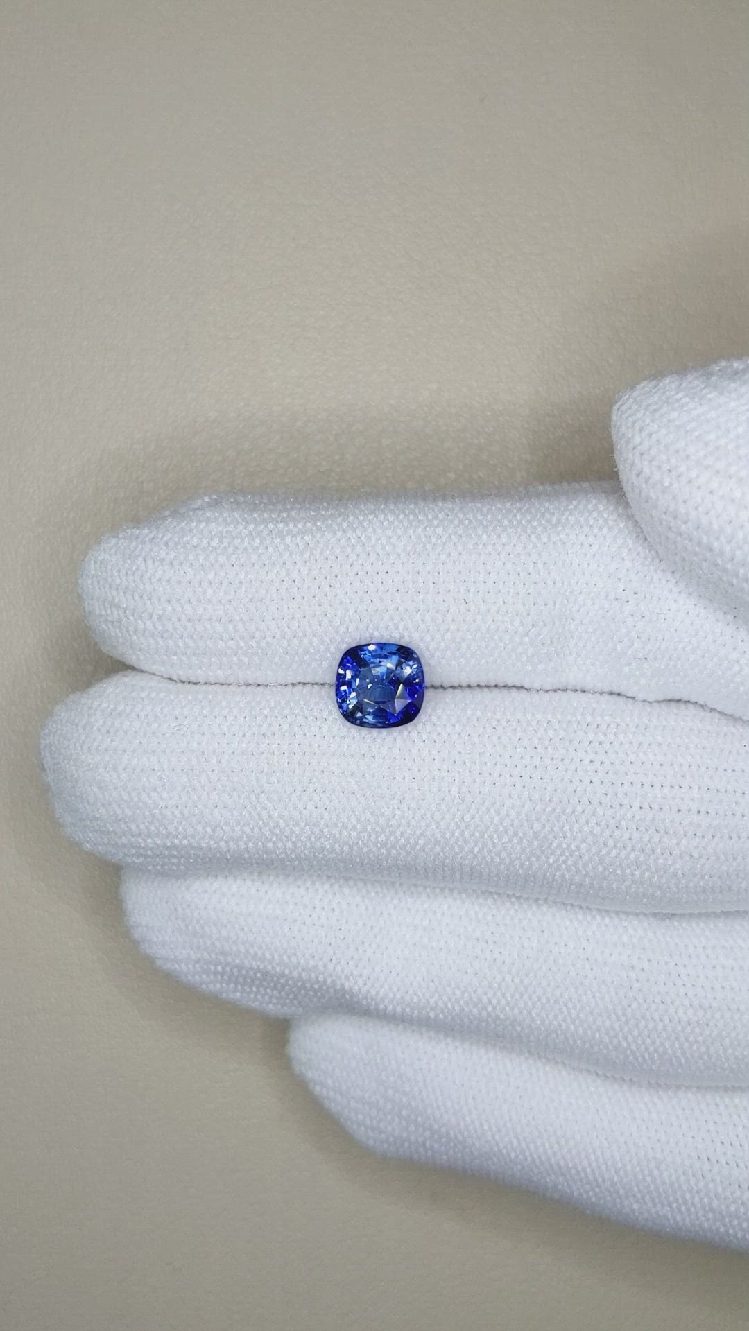 2.14 Ct. Blue Sapphire from Ceylon (Sri Lanka) Size Video