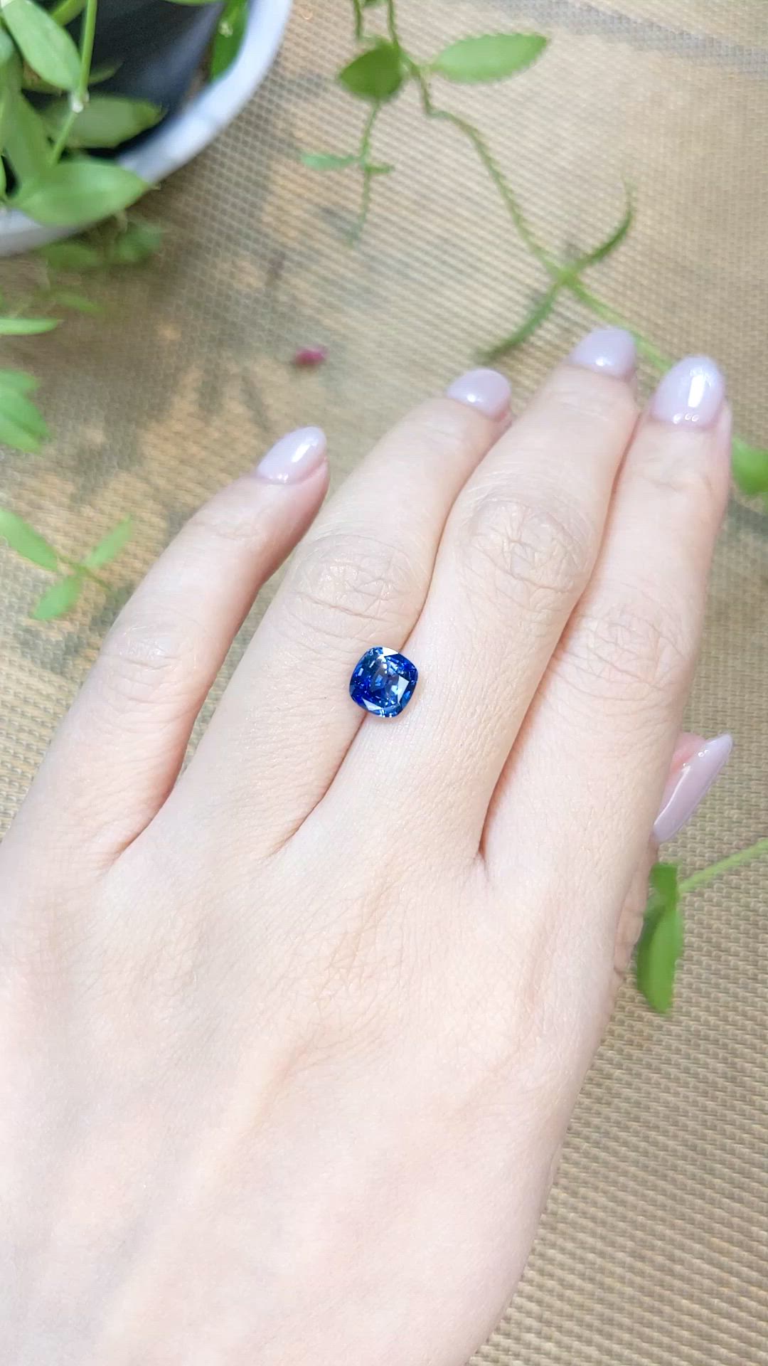 2.14 Ct. Blue Sapphire from Ceylon (Sri Lanka) Size Video