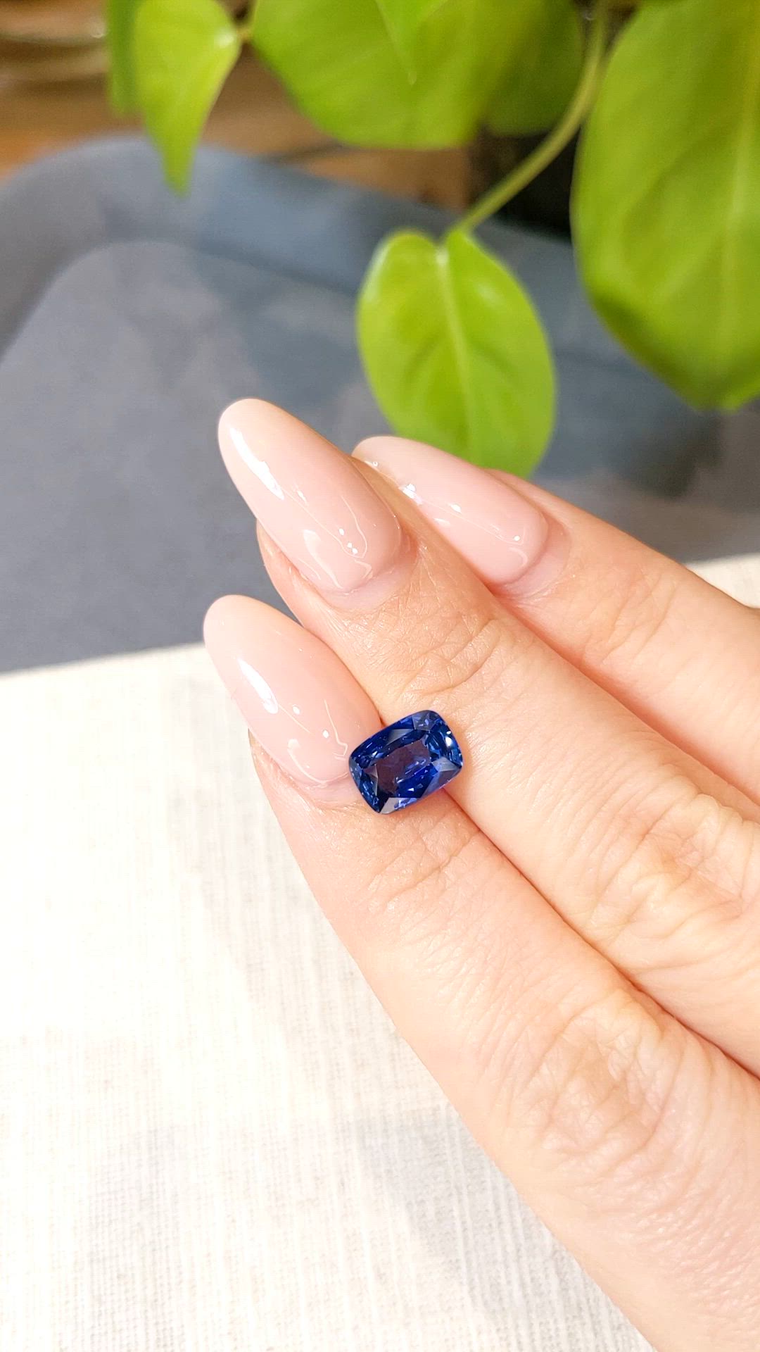 2.62 Ct. Blue Sapphire from Ceylon (Sri Lanka) Size Video