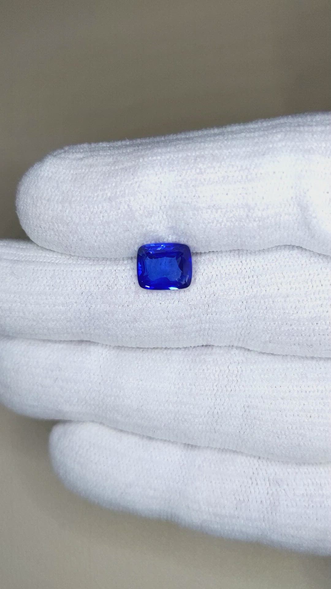 2.47 Ct. Blue Sapphire from Ceylon (Sri Lanka) Size Video