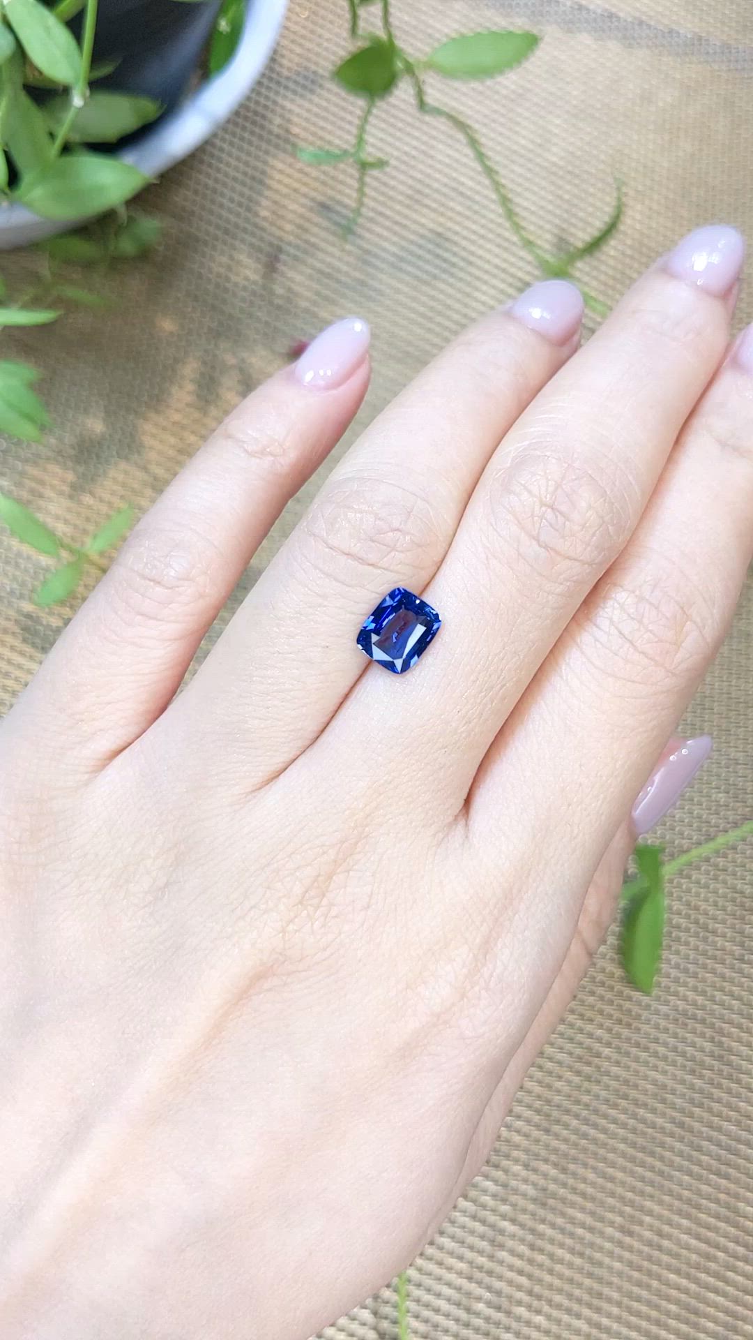2.06 Ct. Blue Sapphire from Ceylon (Sri Lanka) Size Video