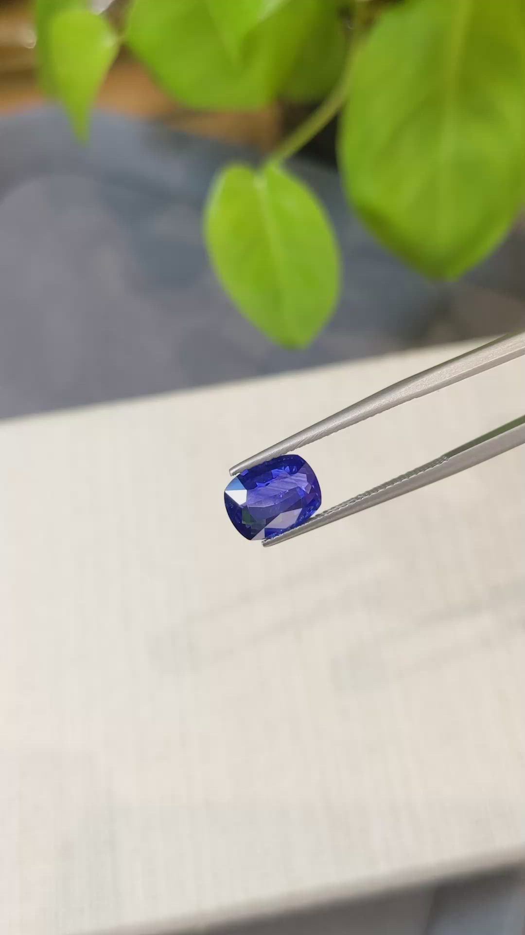 2.91 Ct. Blue Sapphire from Ceylon (Sri Lanka) Size Video