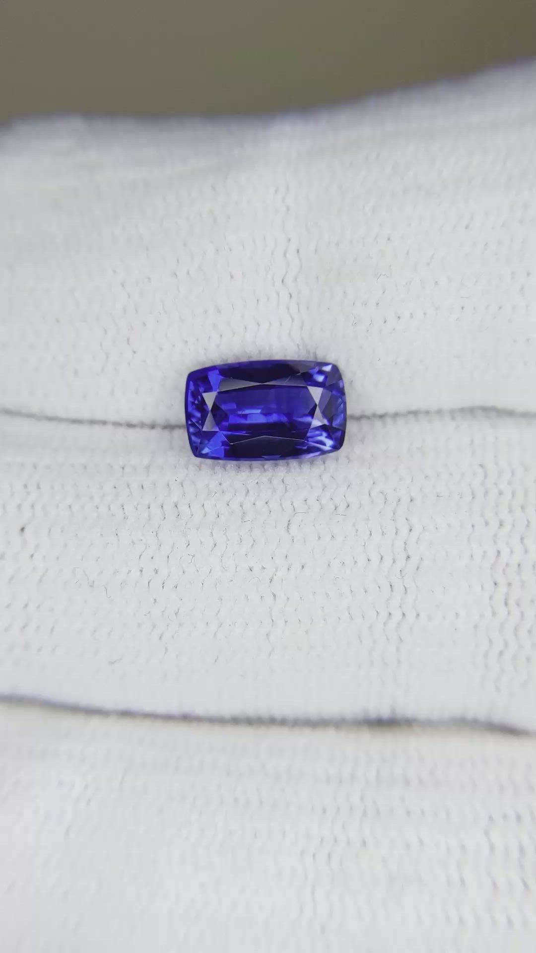 2.01 Ct. Blue Sapphire from Ceylon (Sri Lanka) Size Video