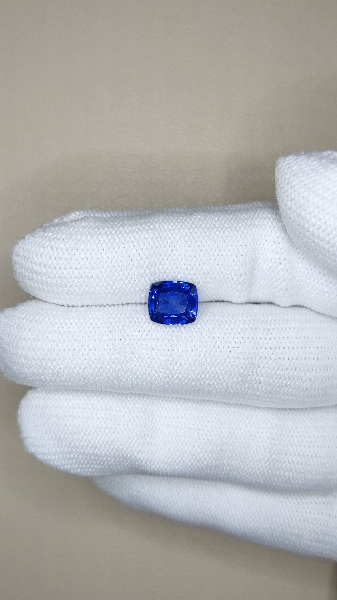 2.48 Ct. Blue Sapphire from Ceylon (Sri Lanka) Size Video