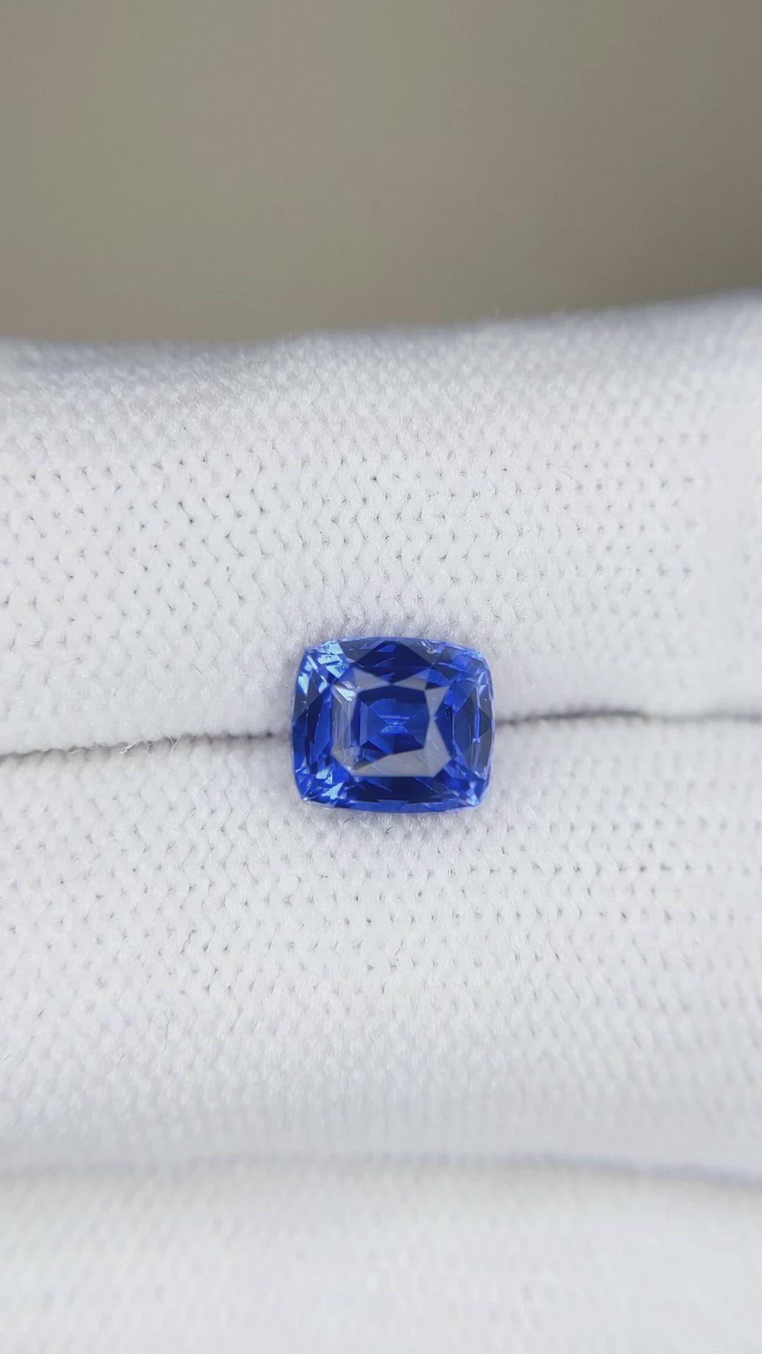 2.31 Ct. Blue Sapphire from Ceylon (Sri Lanka) Size Video