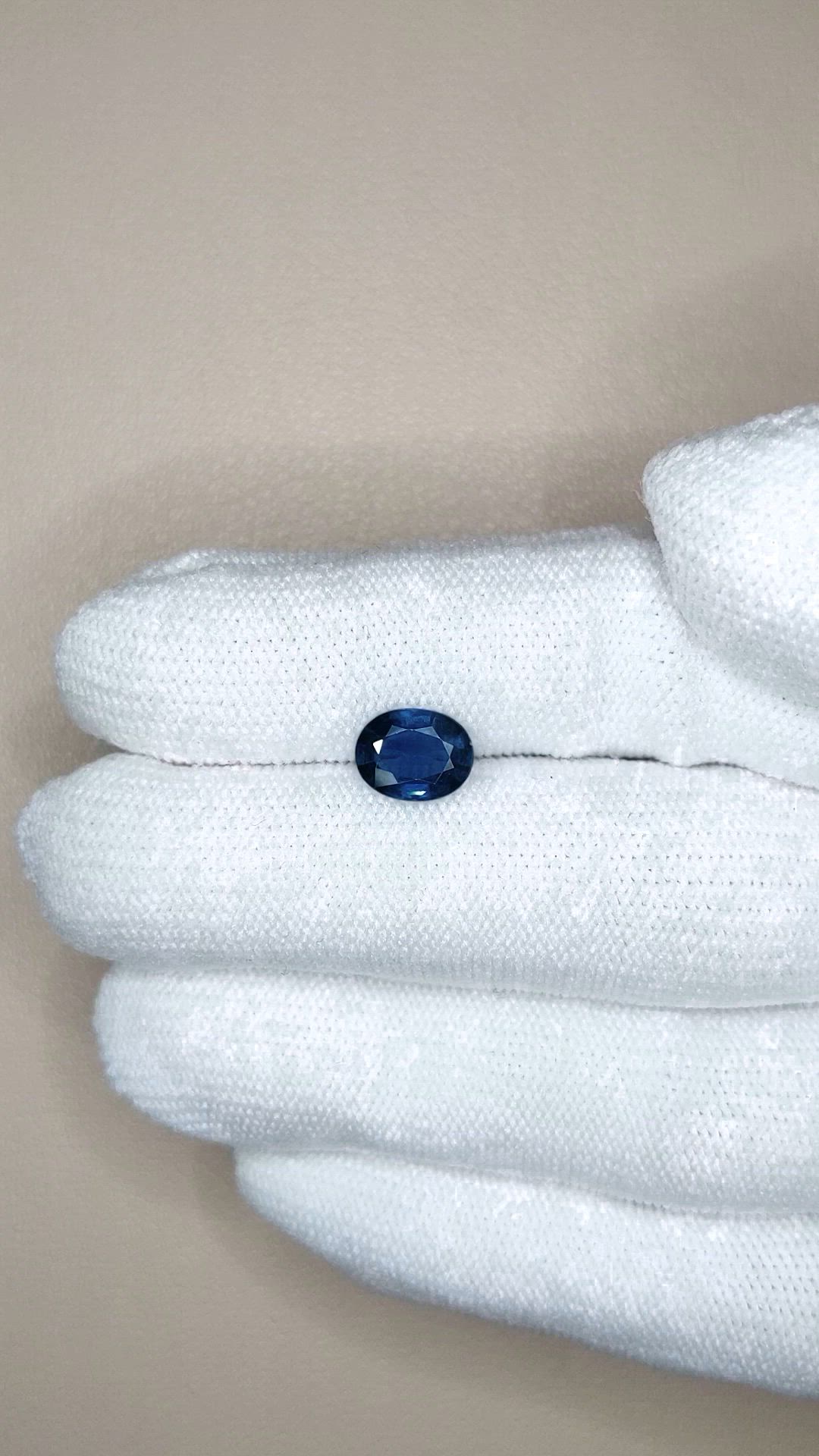 1.49 Ct. Blue Sapphire from Ceylon (Sri Lanka) Size Video