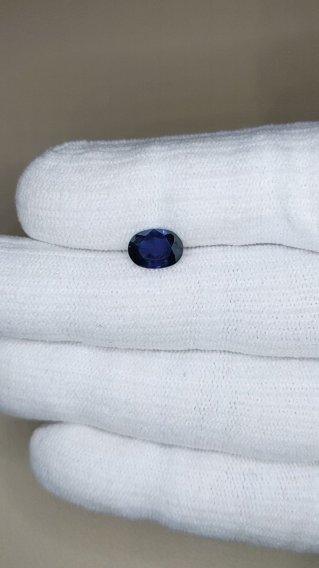 1.87 Ct. Blue Sapphire from Ceylon (Sri Lanka) Size Video