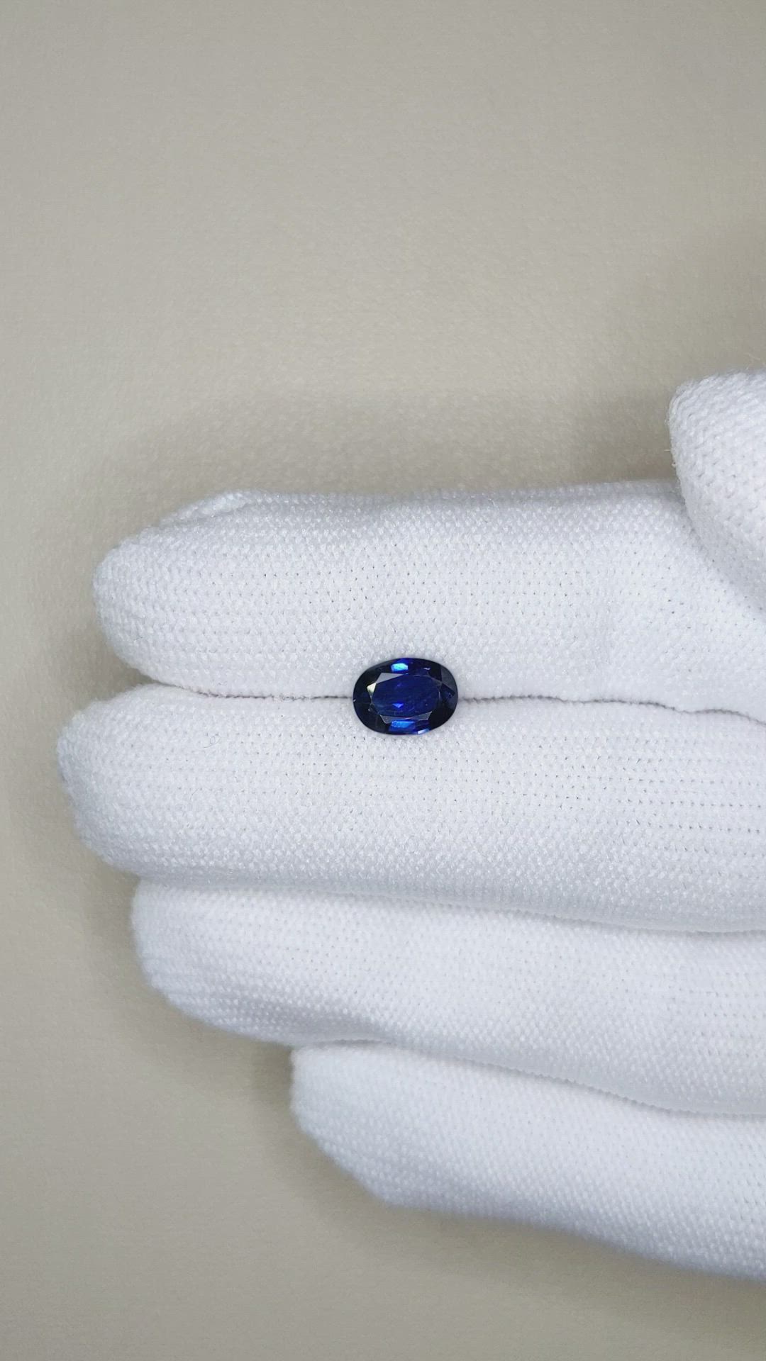 1.48 Ct. Blue Sapphire from Ceylon (Sri Lanka) Size Video