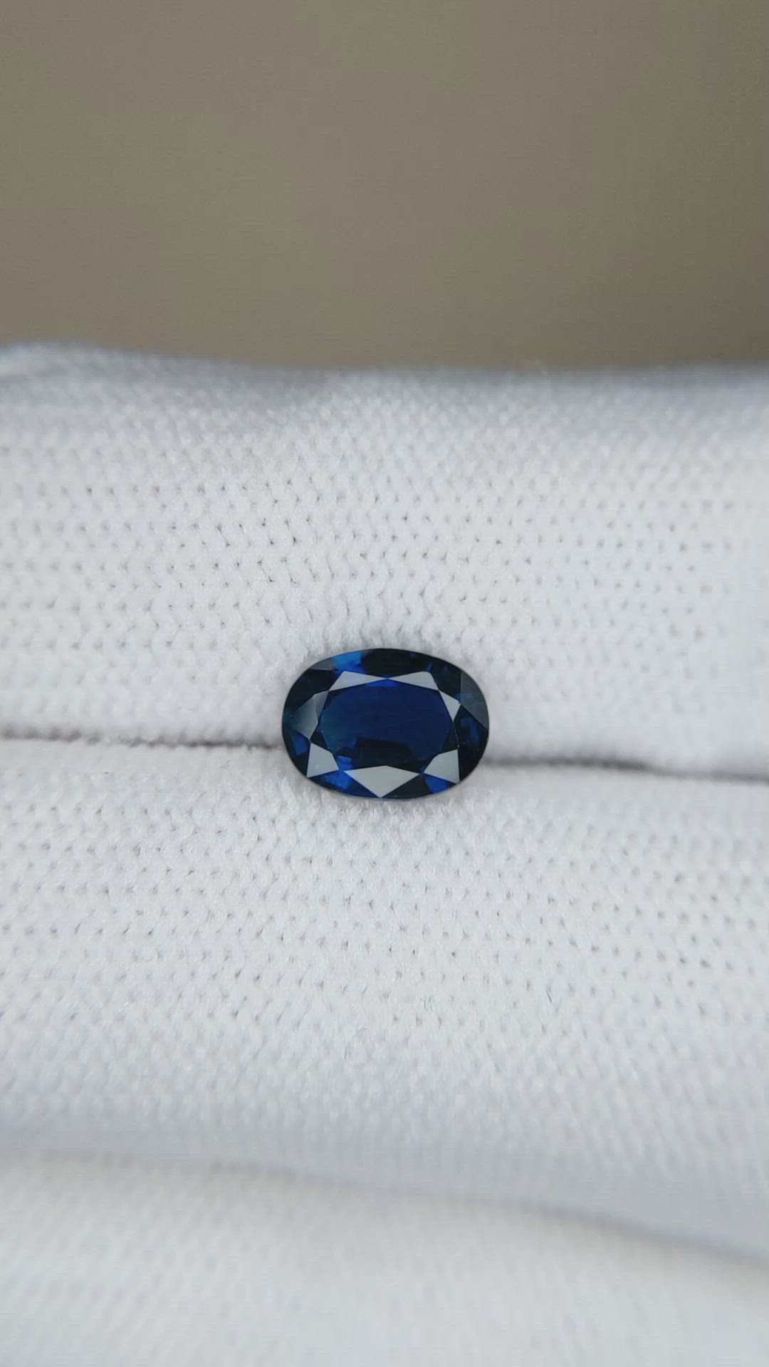 1.48 Ct. Blue Sapphire from Ceylon (Sri Lanka) Size Video