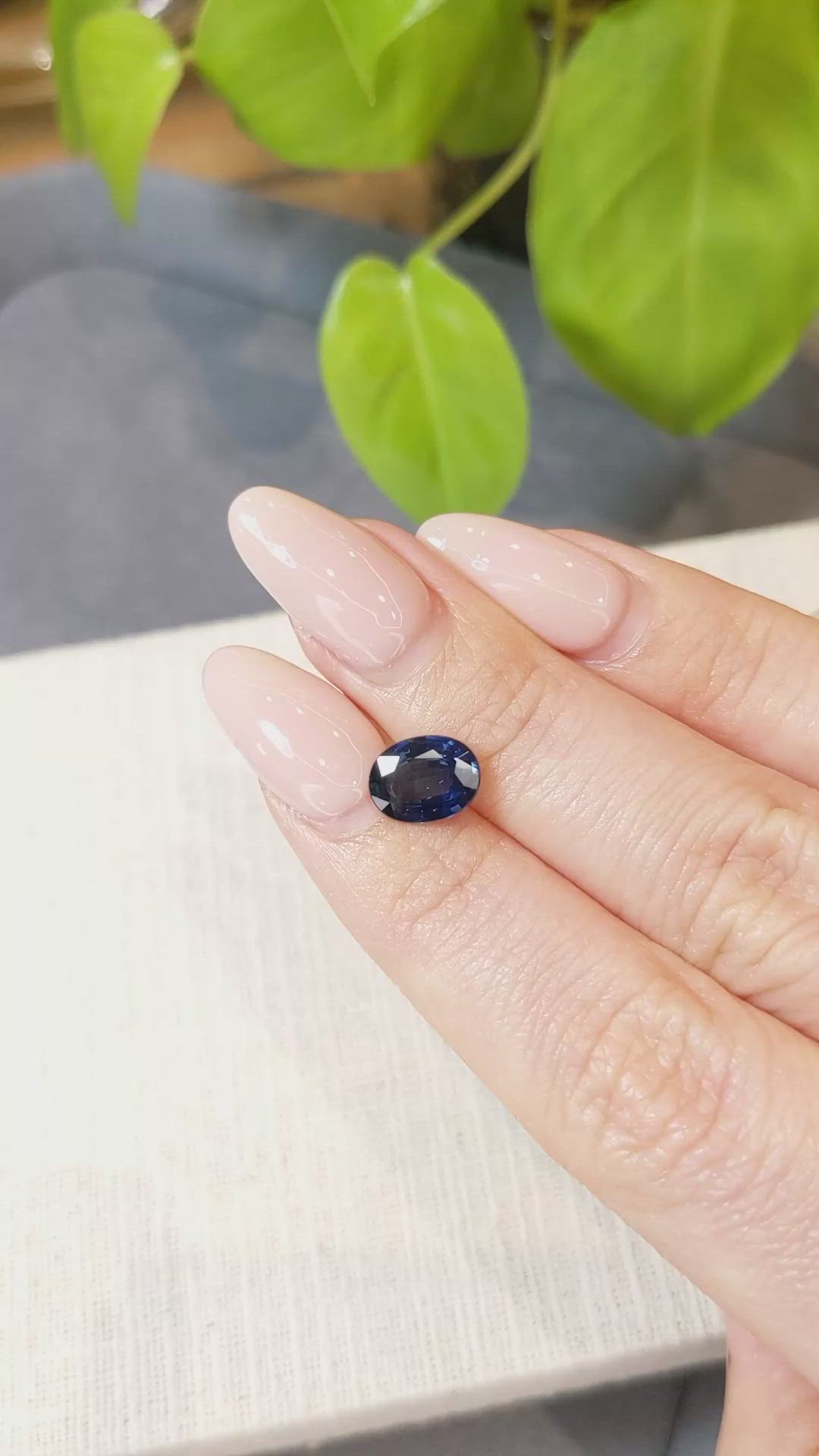 2.00 Ct. Blue Sapphire from Ceylon (Sri Lanka) Size Video