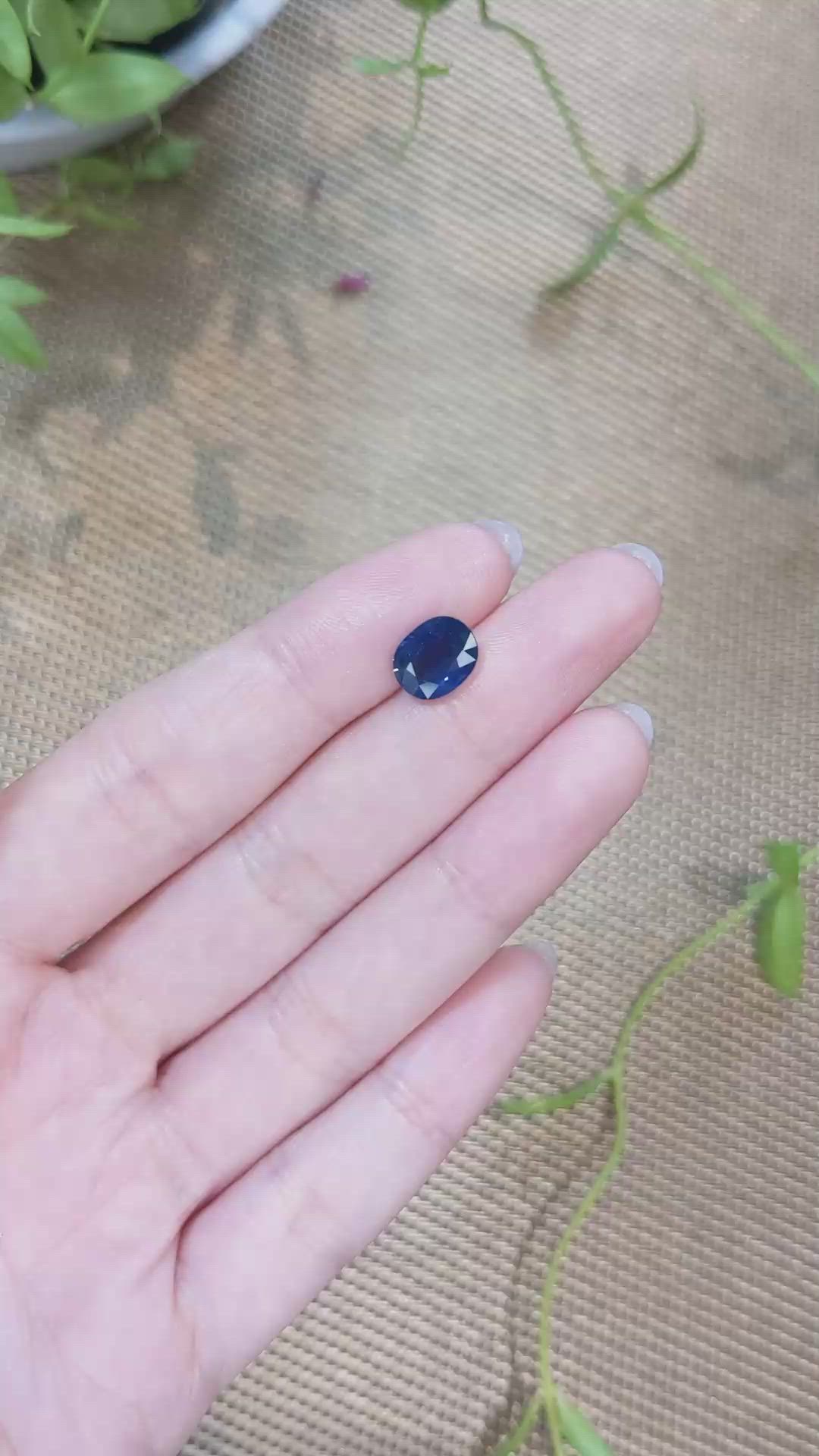 2.67 Ct. Blue Sapphire from Ceylon (Sri Lanka) Size Video