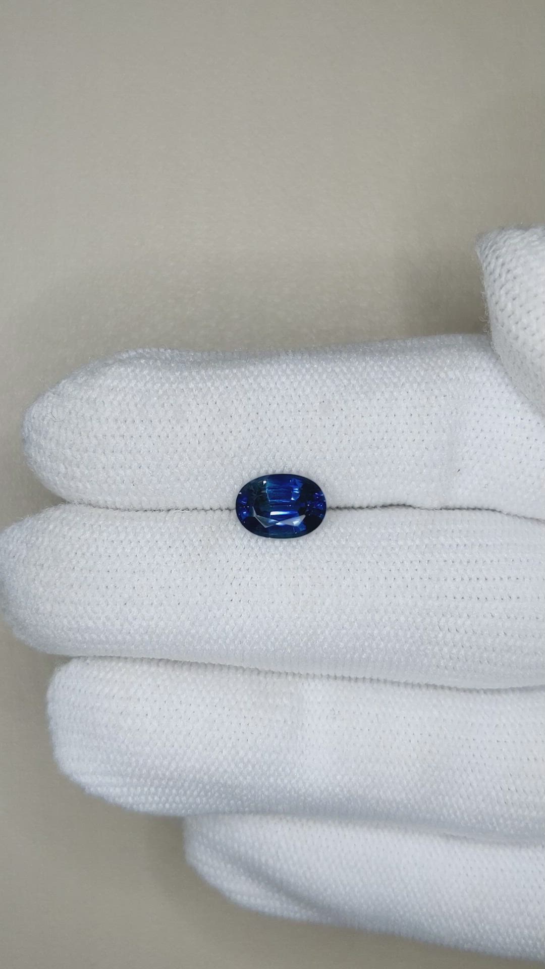 1.85 Ct. Blue Sapphire from Ceylon (Sri Lanka) Size Video