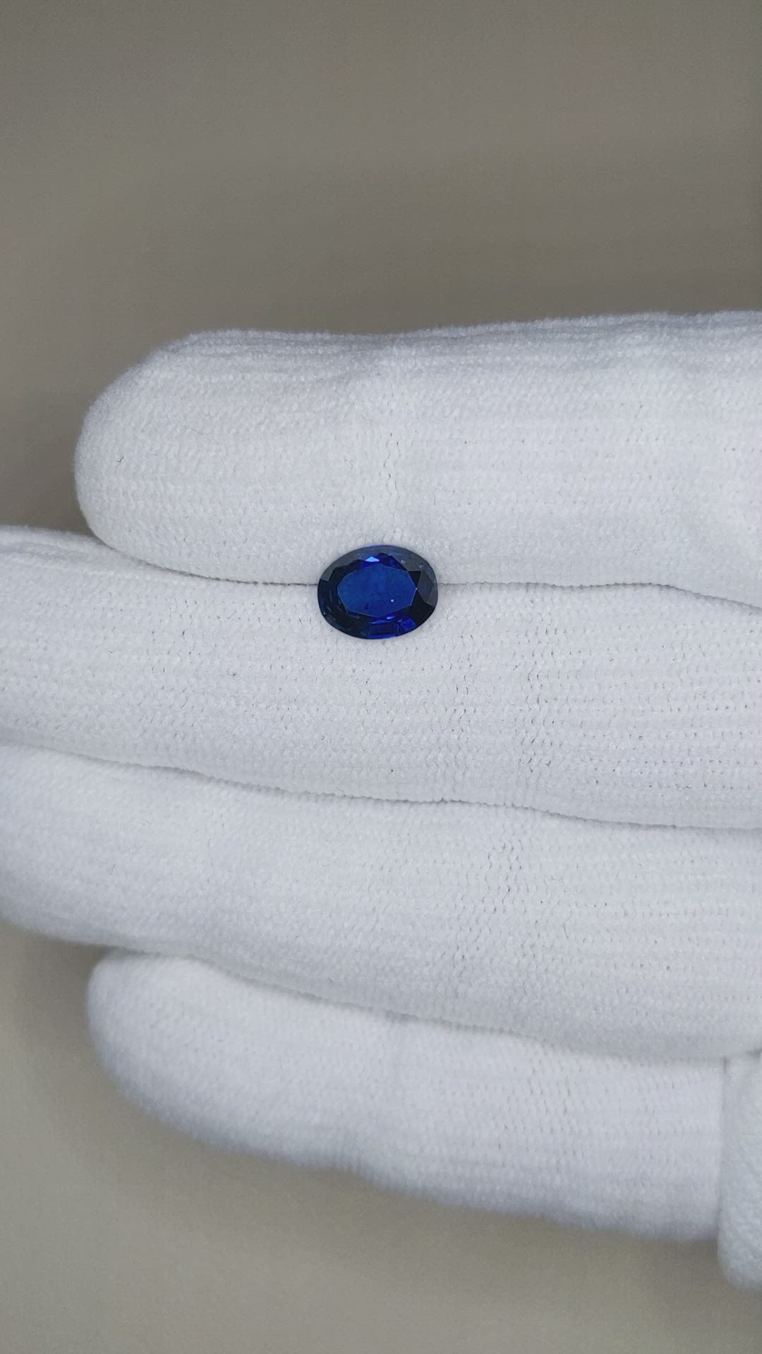 1.78 Ct. Blue Sapphire from Ceylon (Sri Lanka) Size Video