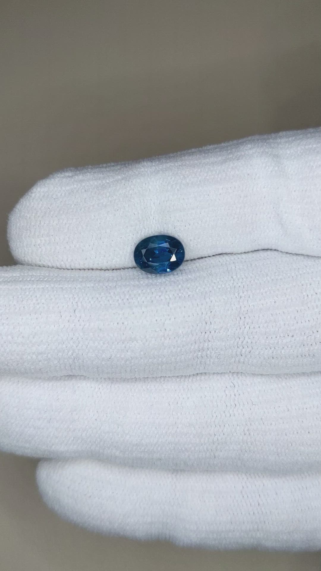 2.25 Ct. Blue Sapphire from Ceylon (Sri Lanka) Size Video