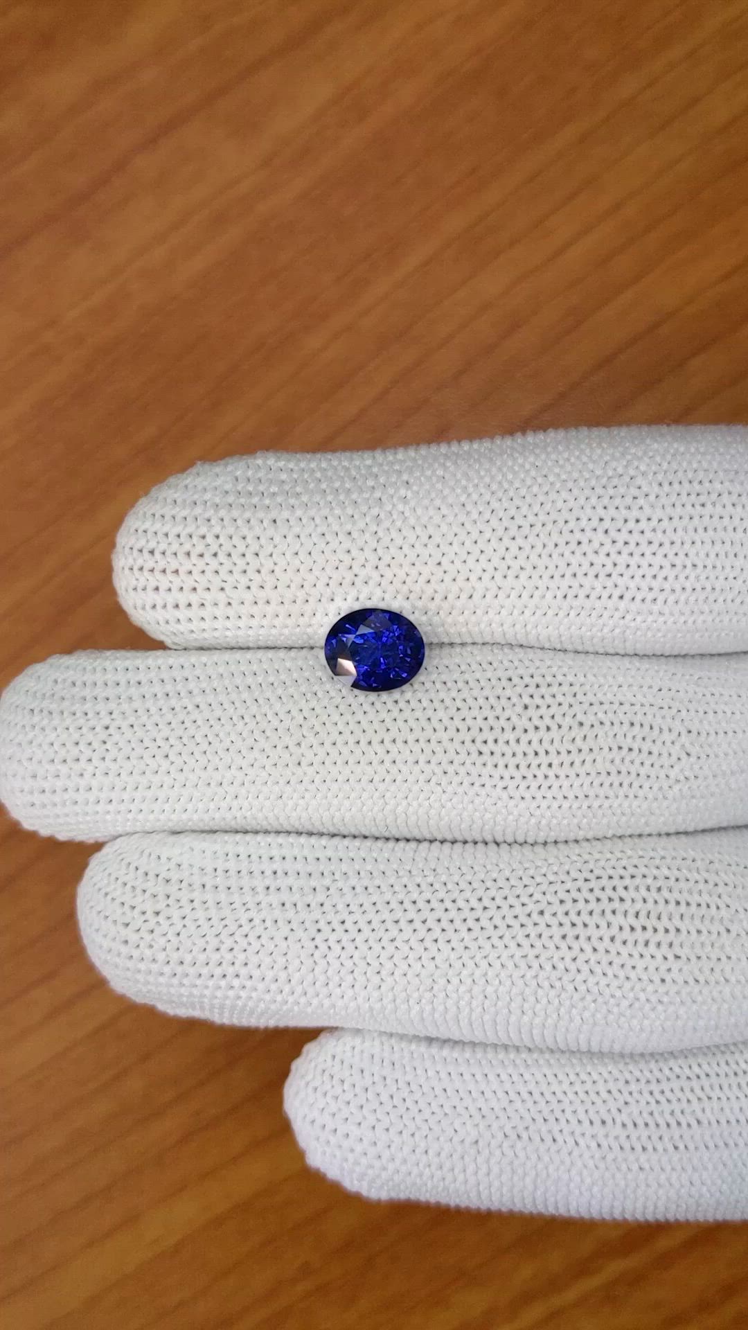 2.06 Ct. Blue Sapphire from Ceylon (Sri Lanka) Size Video