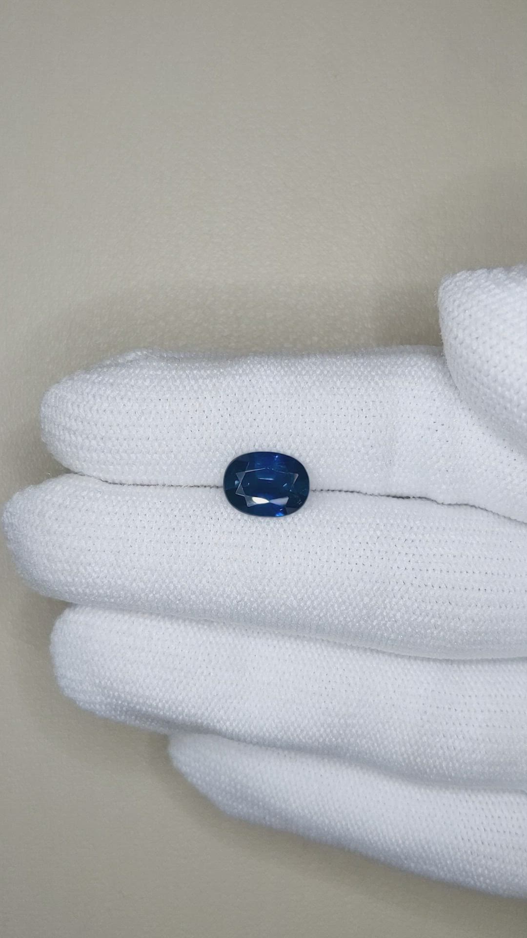 2.26 Ct. Blue Sapphire from Ceylon (Sri Lanka) Size Video