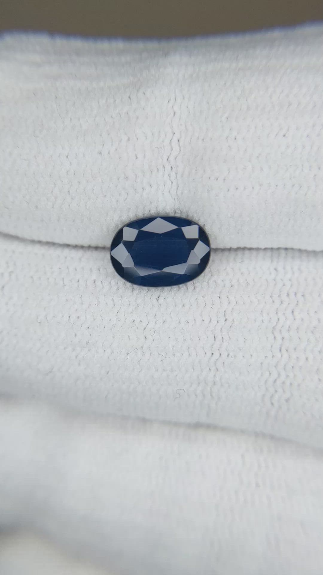 1.87 Ct. Blue Sapphire from Ceylon (Sri Lanka) Size Video
