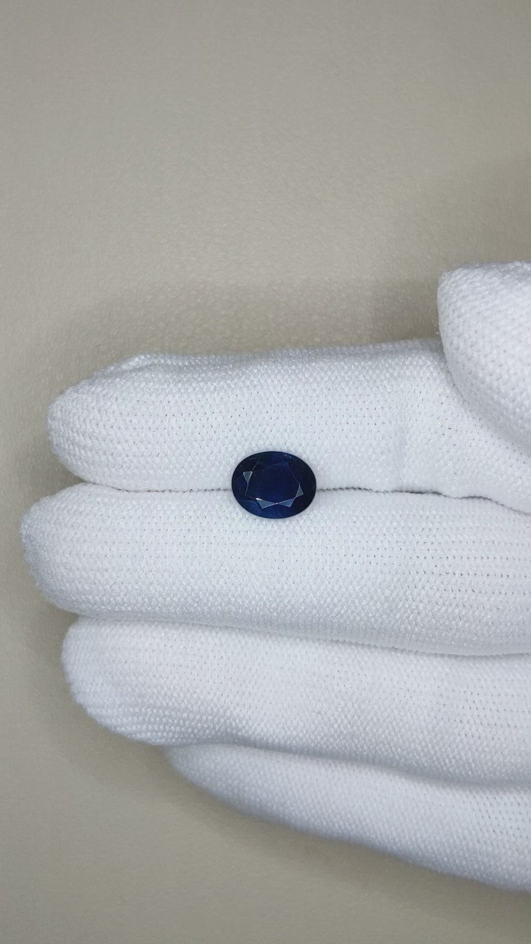 2.56 Ct. Blue Sapphire from Ceylon (Sri Lanka) Size Video