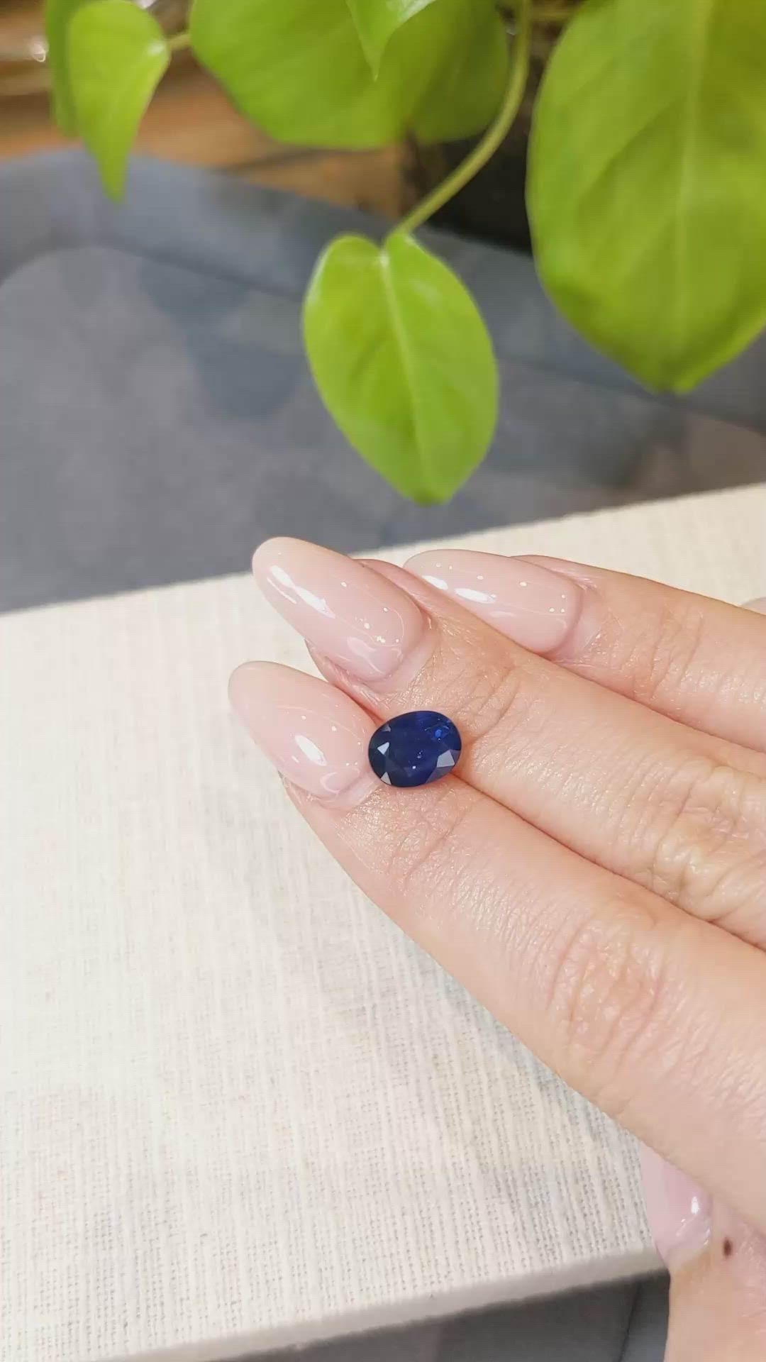 2.31 Ct. Blue Sapphire from Ceylon (Sri Lanka) Size Video
